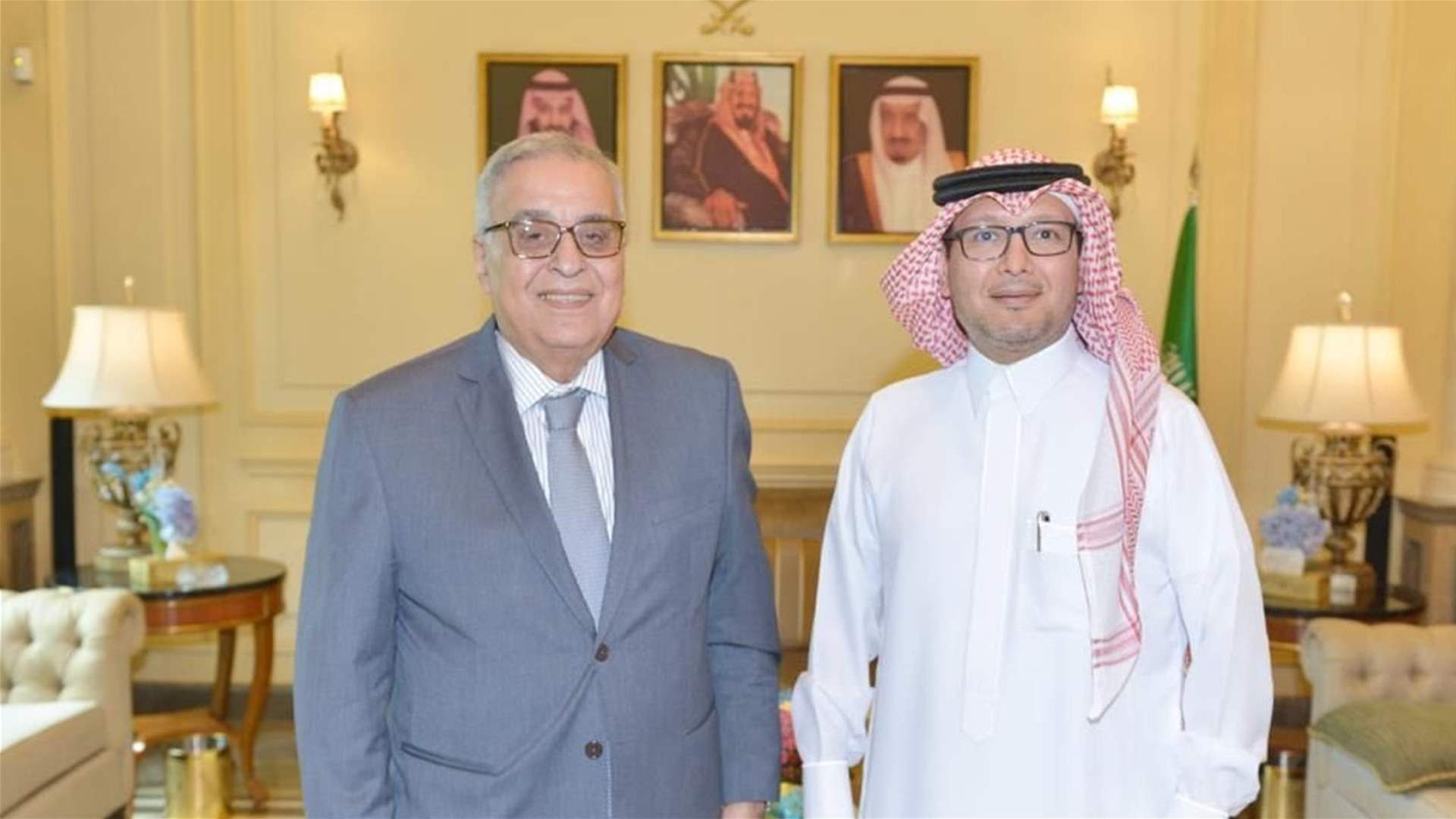  بخاري استقبل وزير الخارجية... ماذا بحثا؟