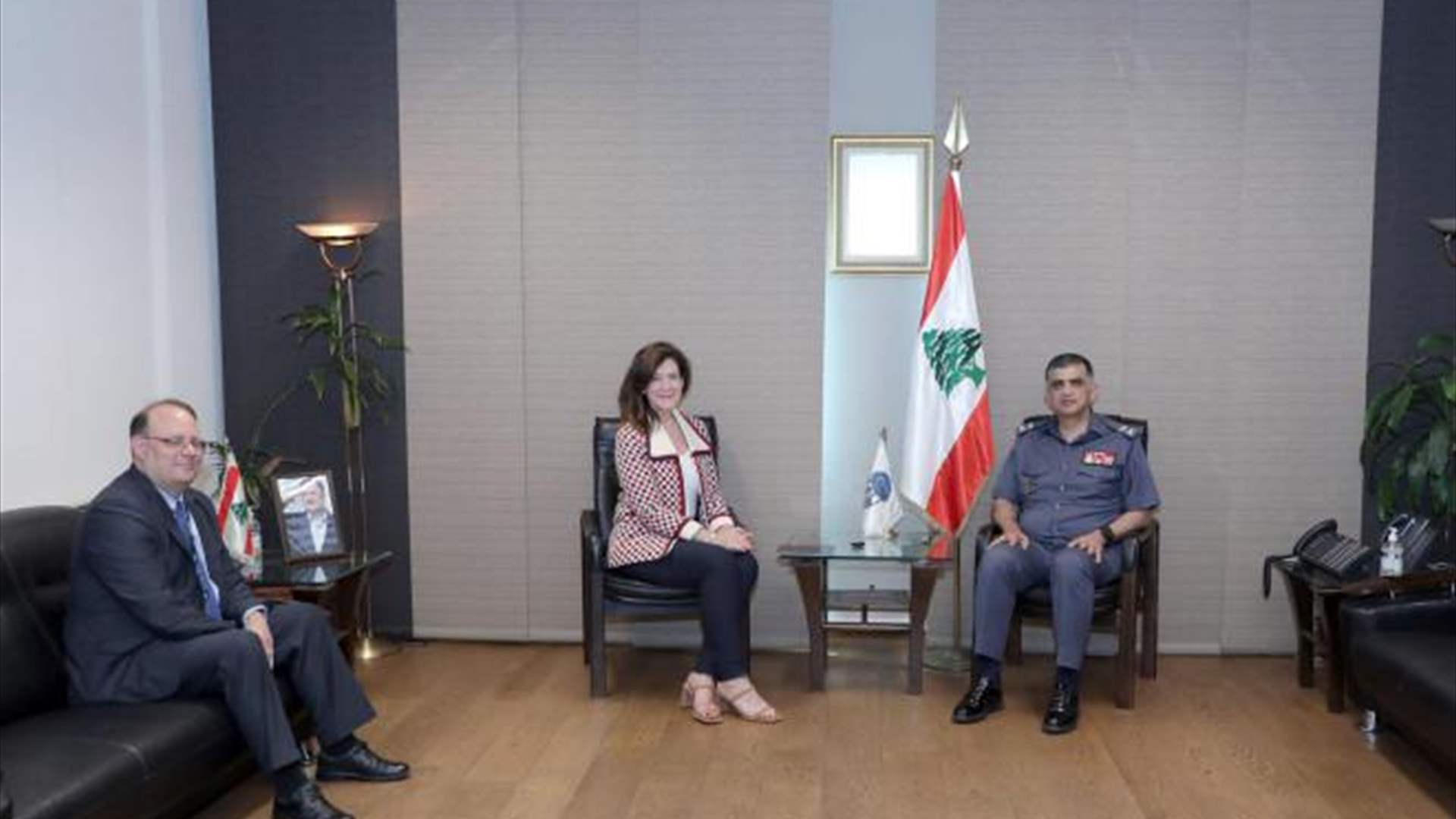 اللواء عثمان استقبل شيا: التأكيد على استمرار تقديم الدعم والمساعدات لقوى الامن الداخلي