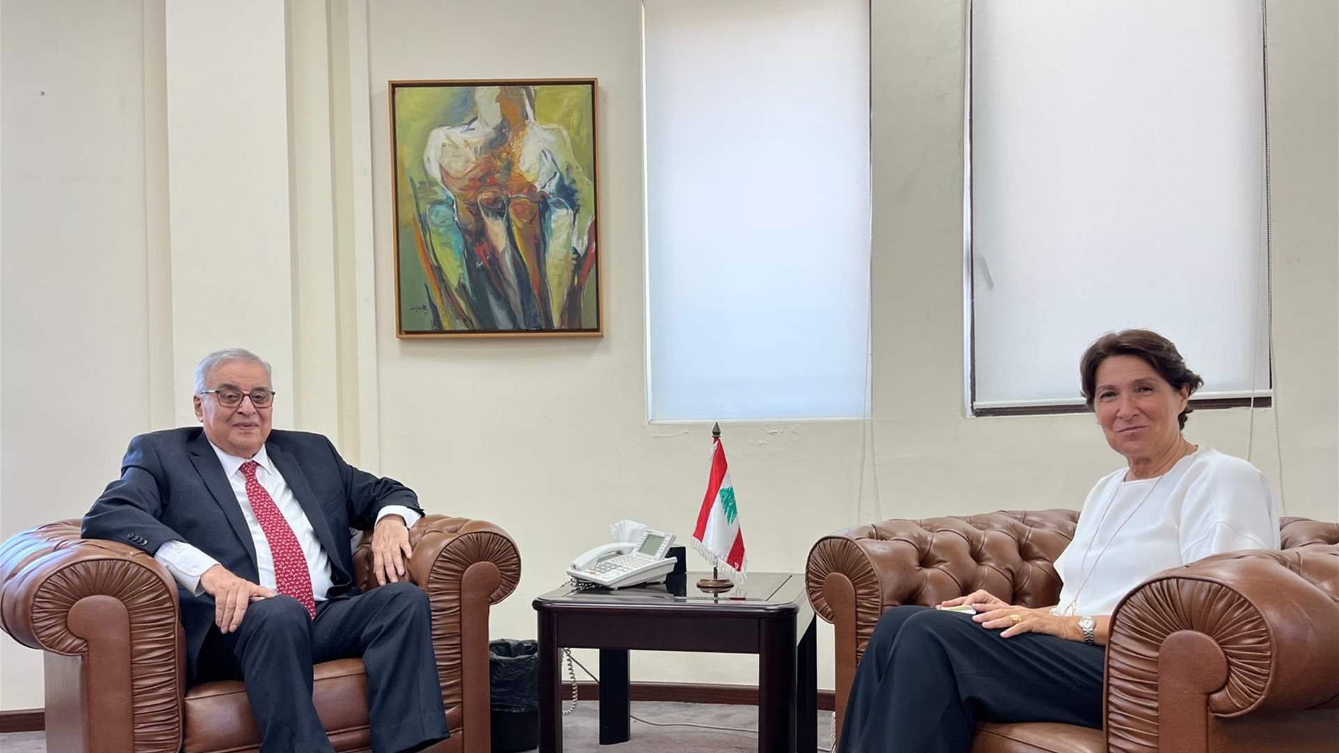 وزير الخارجية يلتقي غريو والسفير البريطاني