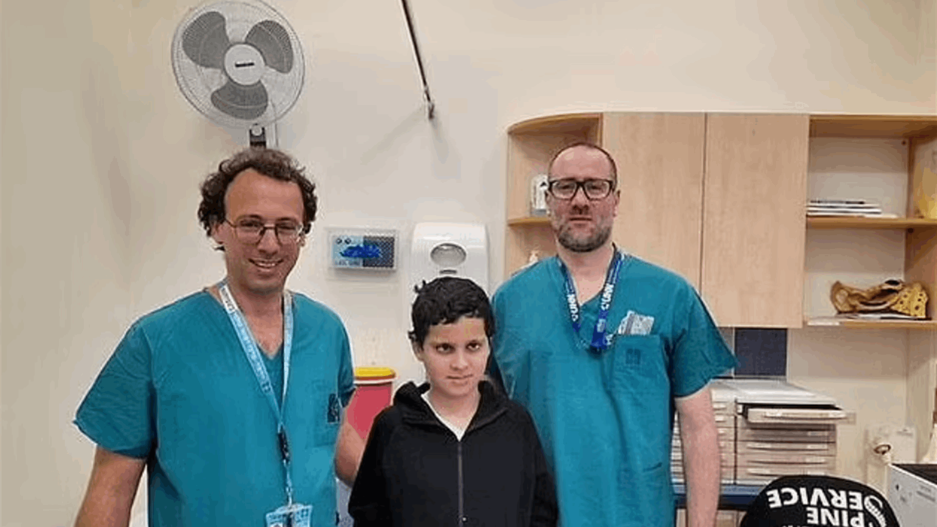 بعد انفصال جمجمته عن عموده الفقري... أطباء ينجحون في إنقاذ فتى مقطوع الرأس! 