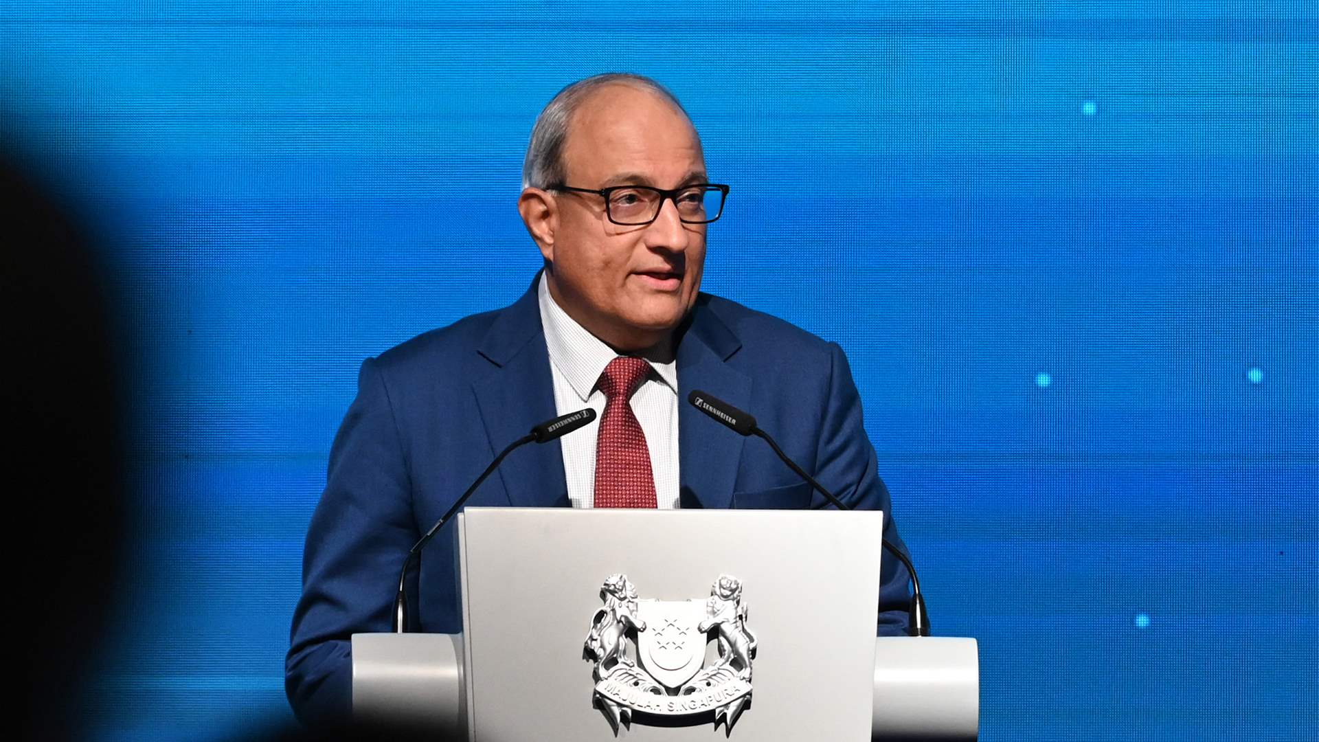 توقيف وزير النقل في سنغافورة في إطار تحقيق في قضية فساد