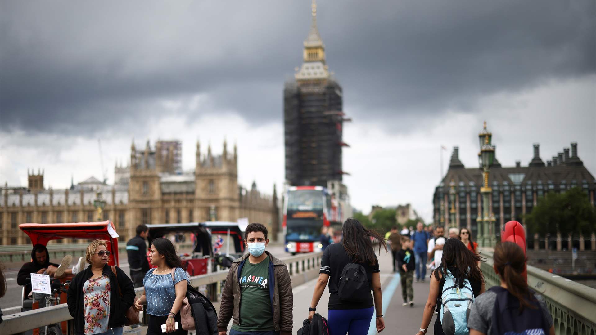 British Conservative Party loses the by-elections in two constituencies