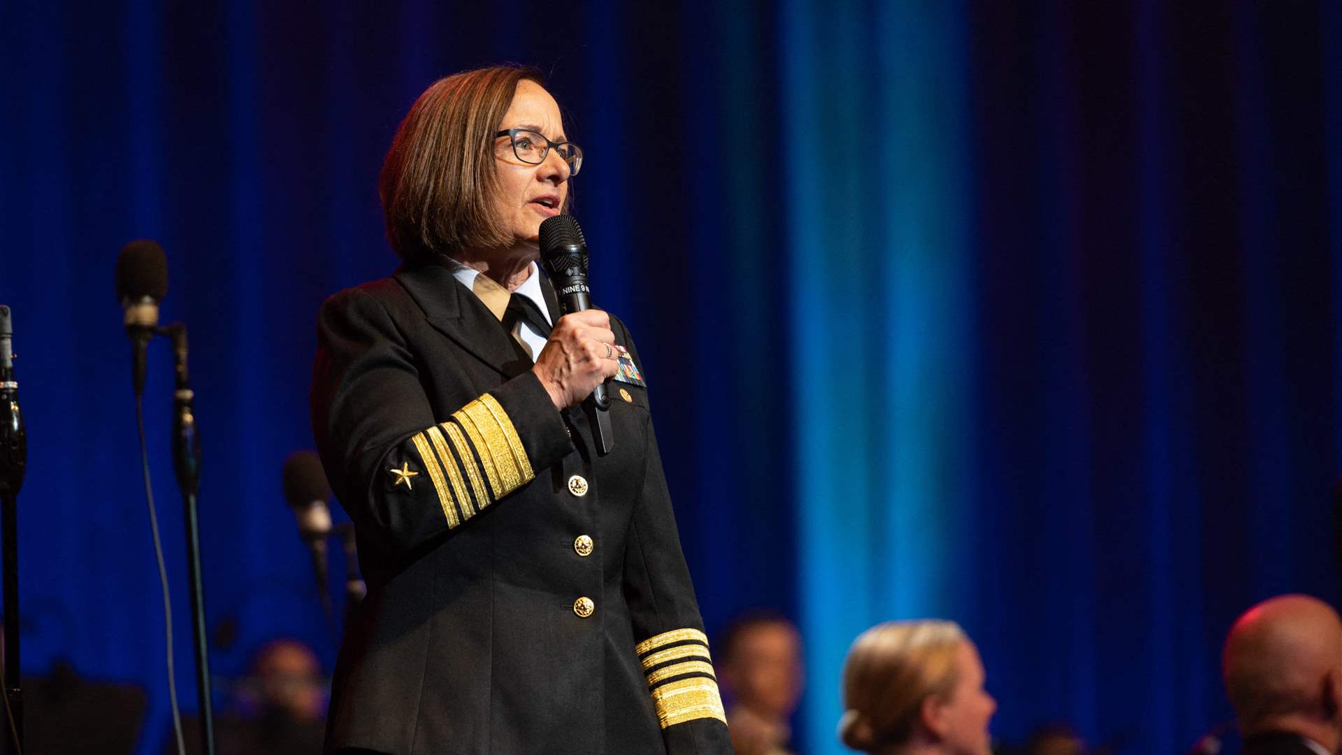 بايدن يختار الأدميرال فرانشيتي لتكون أول امرأة تتولى قيادة القوات البحرية الأميركية