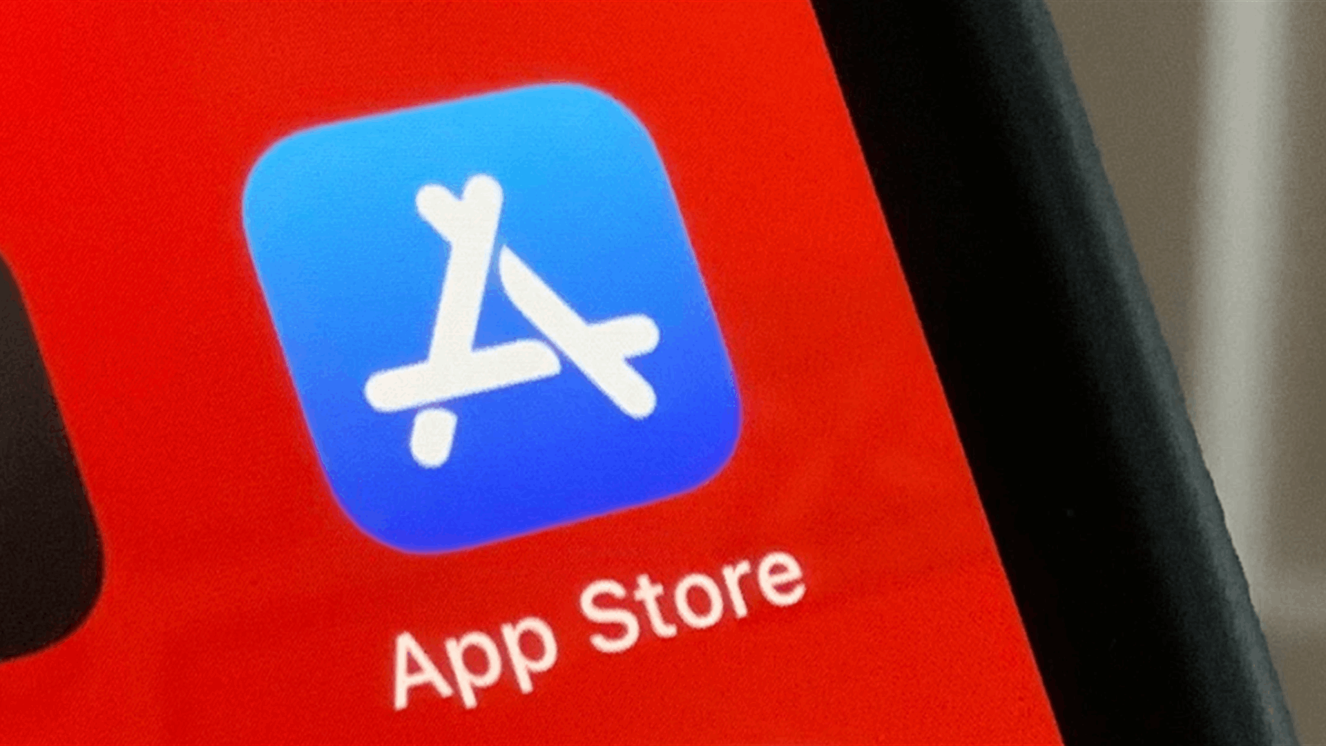 Apple targeted in App Store antitrust damages suit that’s seeking $1BN+ for UK developers