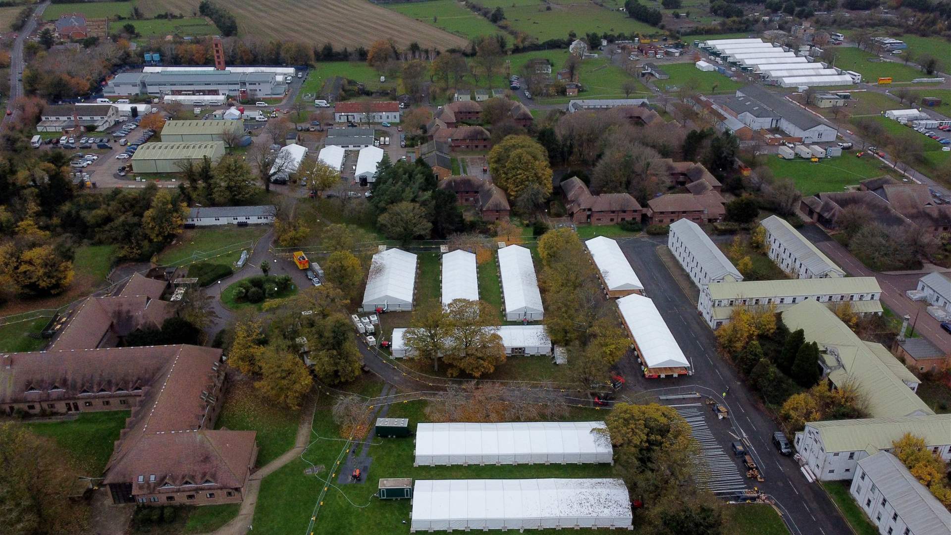 Britain plans to house migrants in tents in case of an increase in arrivals: Media
