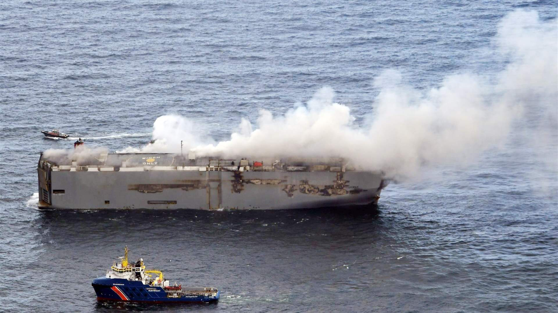 About 500 electric vehicles on a burning cargo ship off the Netherlands