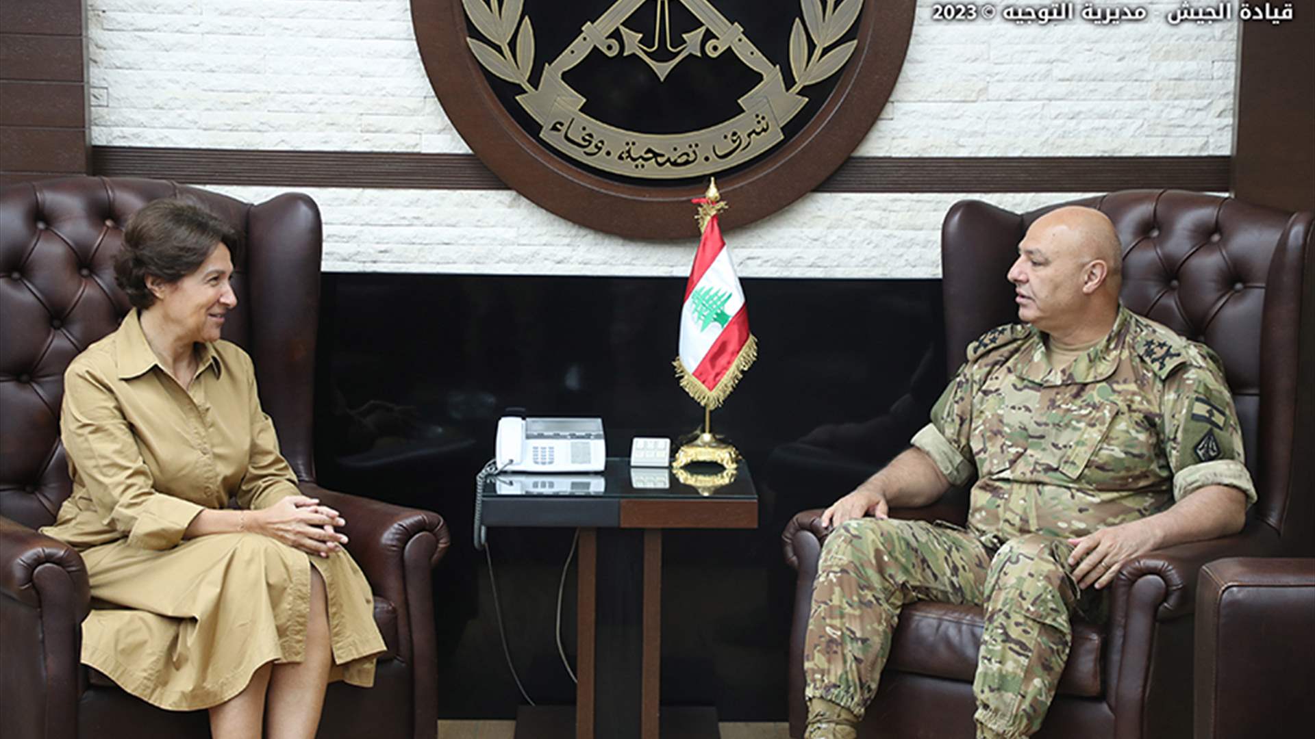 قائد الجيش يلتقي السفيرة الفرنسية لدى لبنان آن غريو في زيارة وداعية لانتهاء مهامها في لبنان