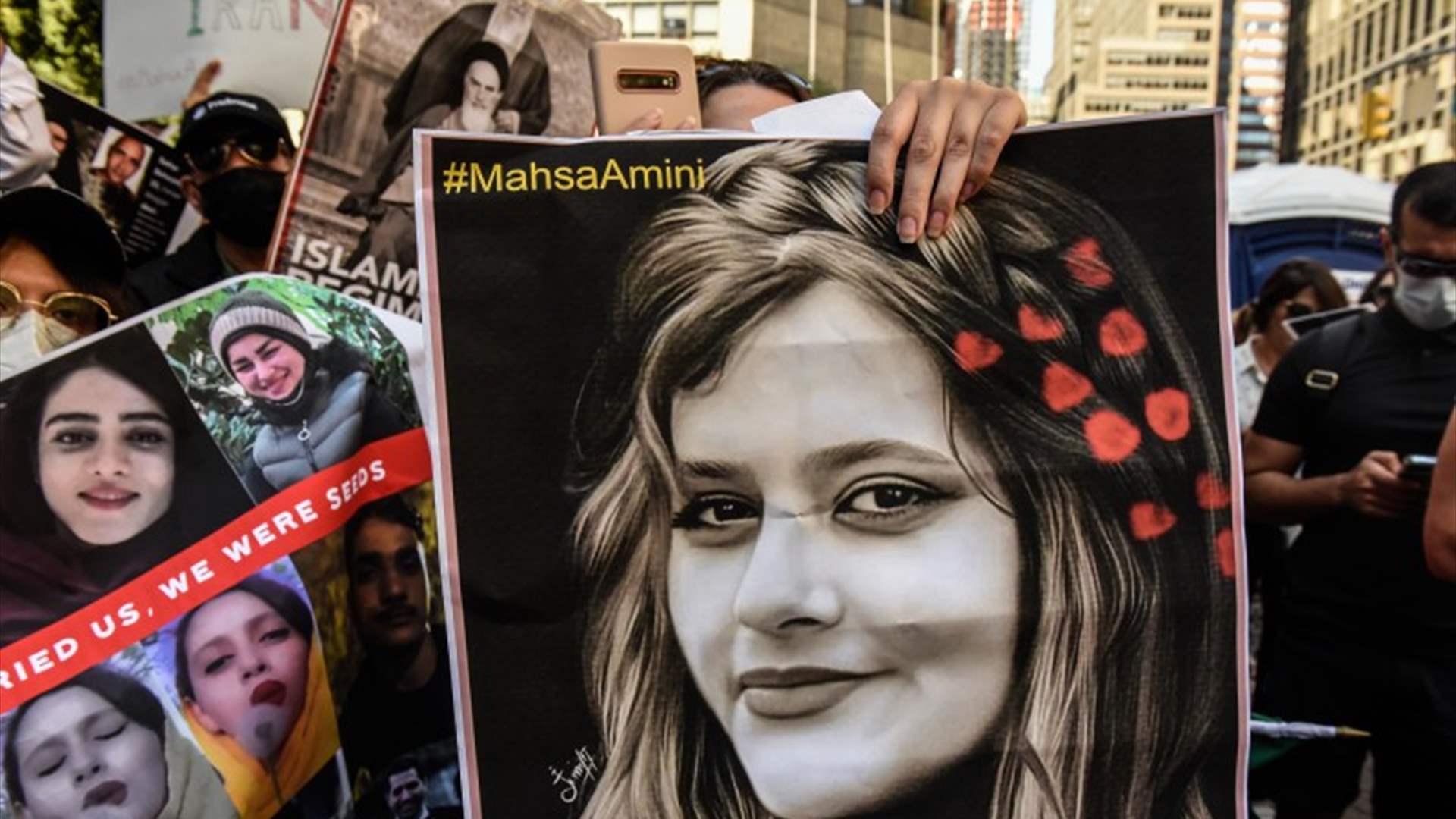 Iranian court issues ruling against journalist for covering protests 
