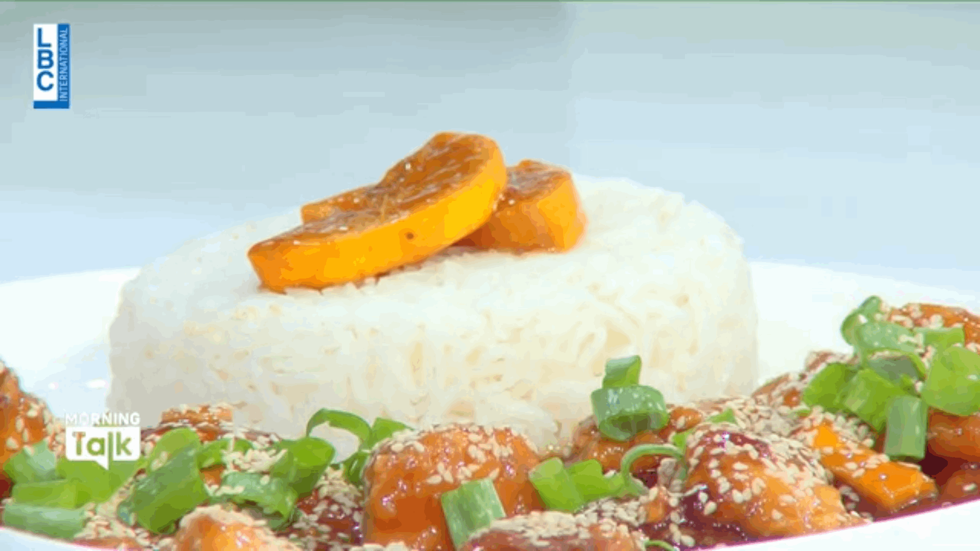 تعلموا تحضير وصفة الدجاج بالبرتقال مع الأرز مع الشيف فادي زغيب