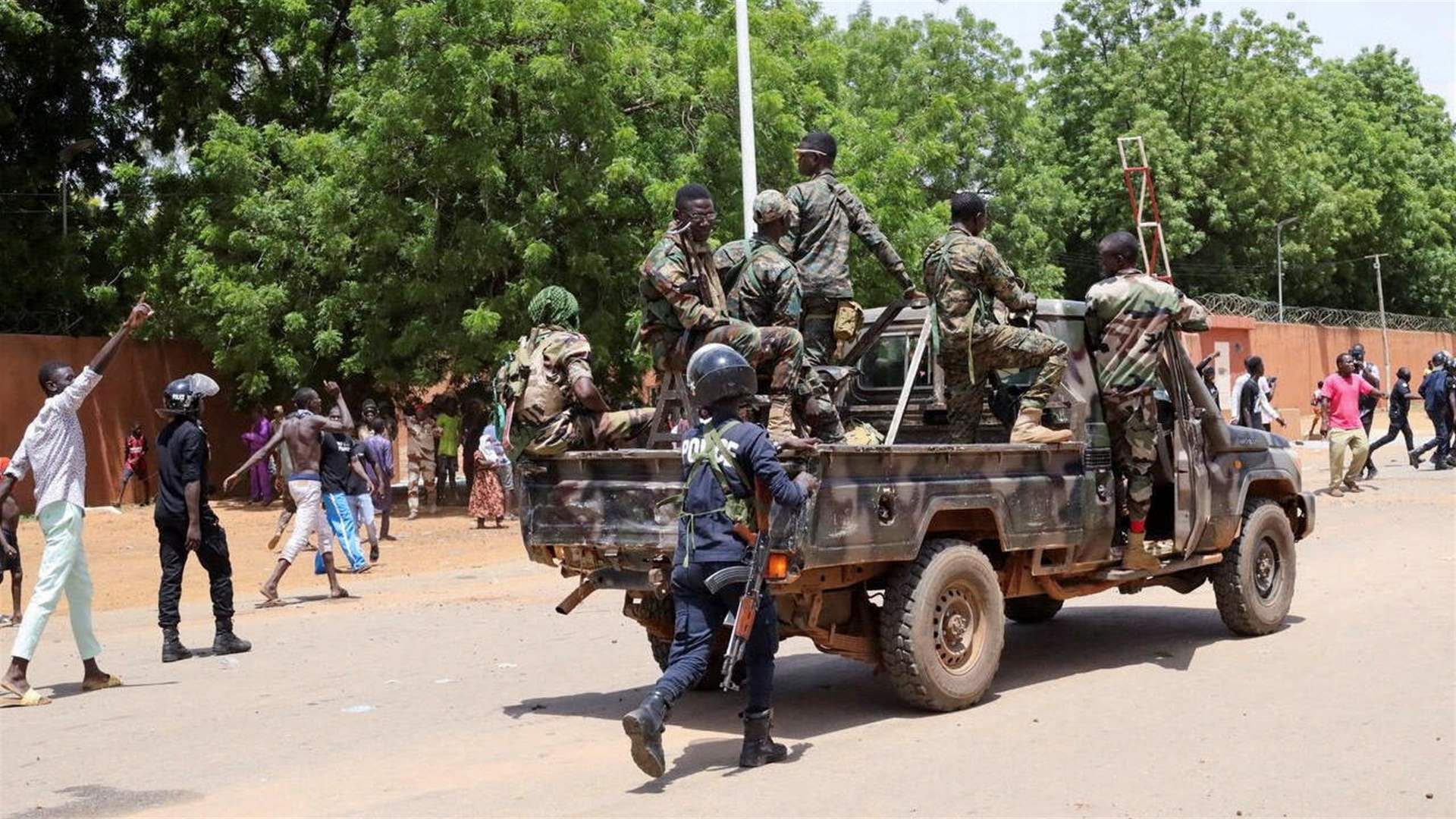 EU denounces arrest of coup d &#39;&eacute;tat ministers in Niger government