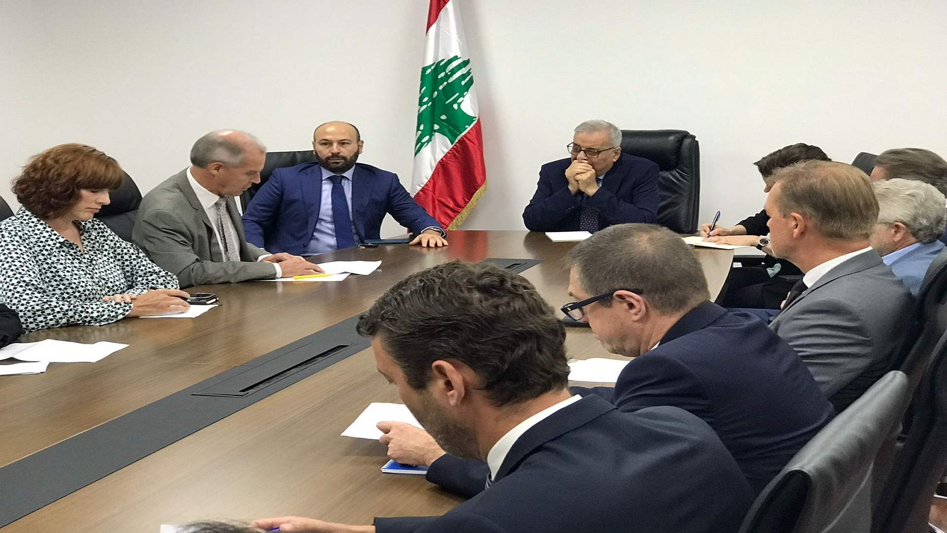 بو حبيب أكد التزام الحكومة بكشف الملابسات المحيطة بانفجار المرفأ