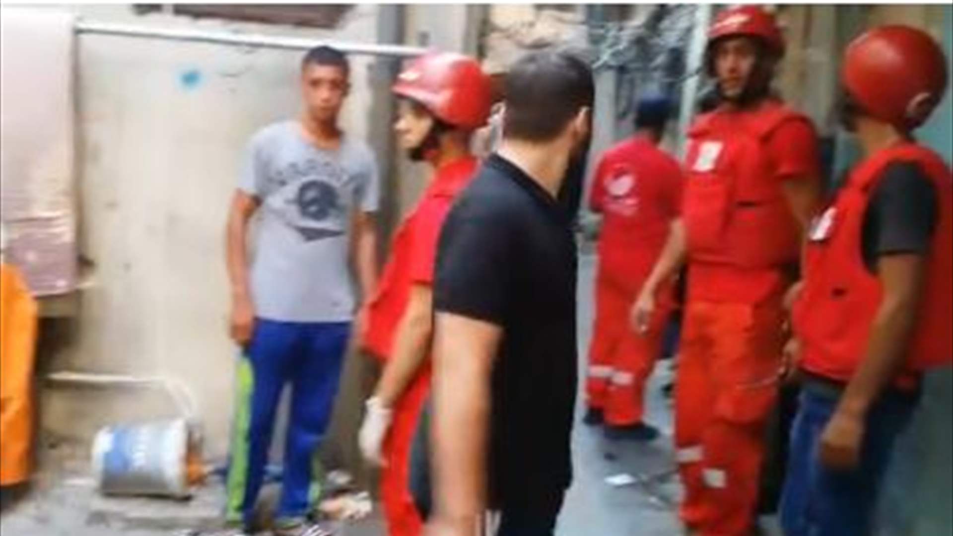 فرق إسعاف تحتمي من الرصاص في مخيّم عين الحلوة... ما حقيقته؟