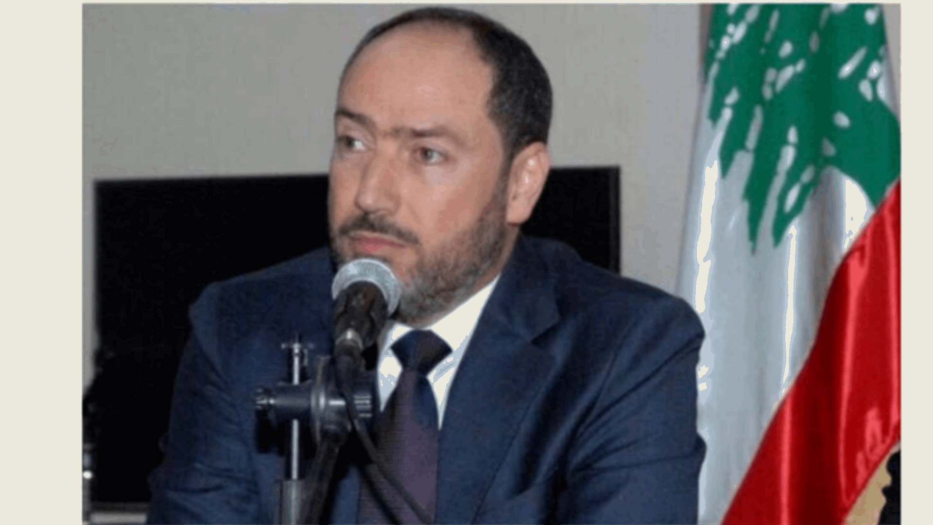 محافظ الجنوب أعلن إستئناف العمل في إدارات سرايا صيدا غدًا الخميس