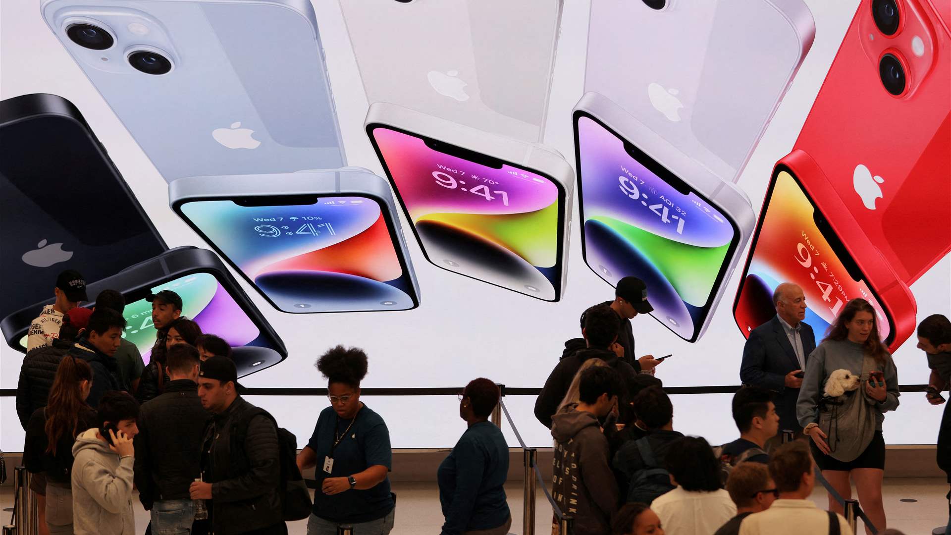 Apple records new revenue decline due to slower iPhone sales