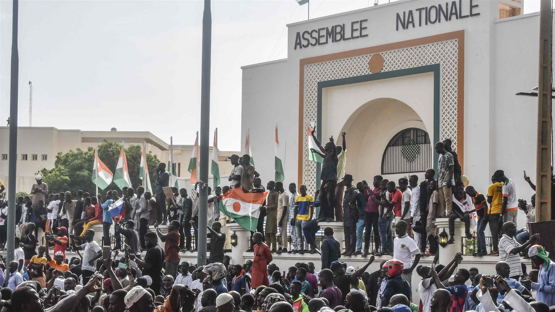 Niger in tense anticipation as ECOWAS deadline nears