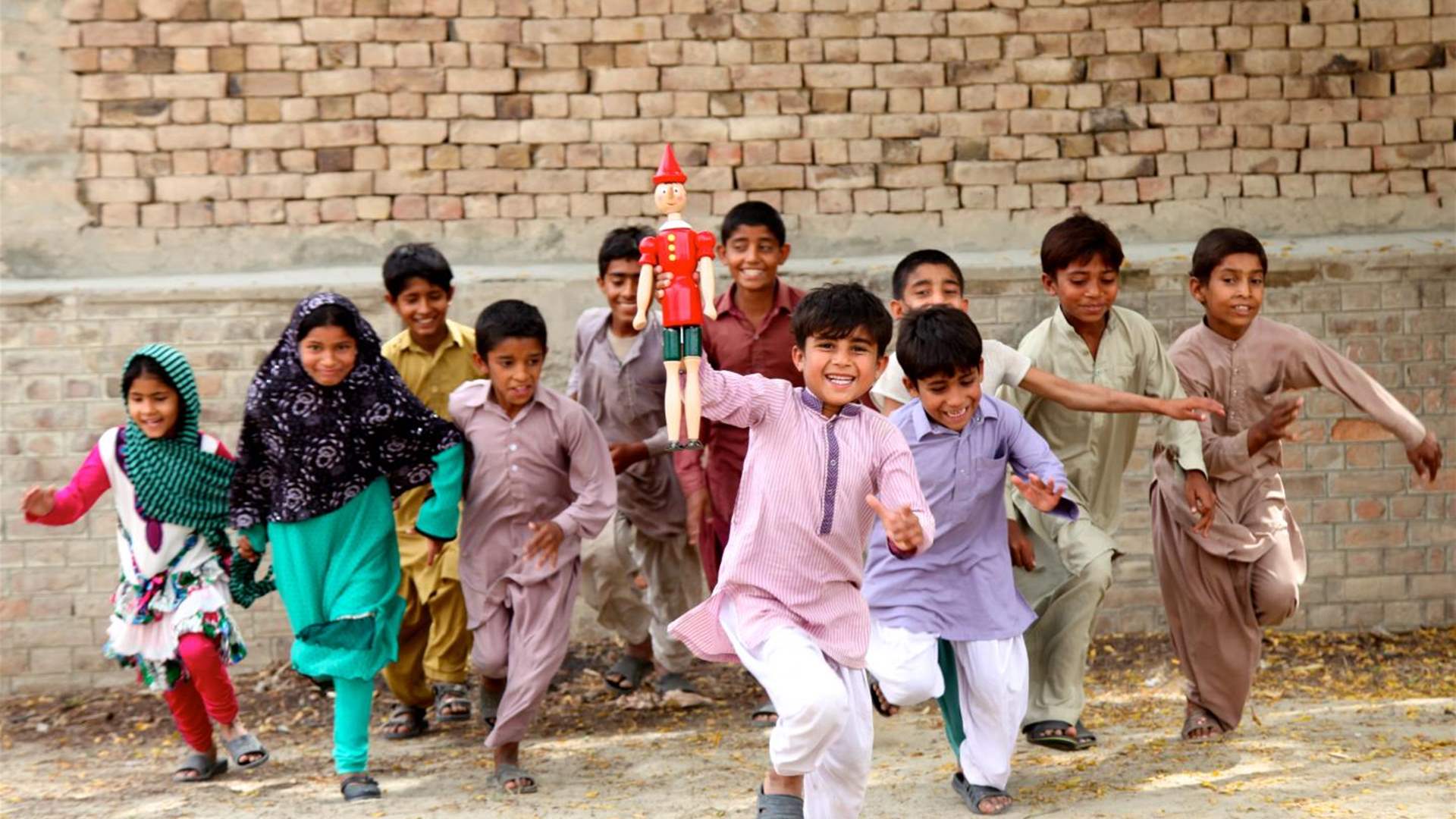 UN: three-quarters of children in South Asia at risk of extreme heat