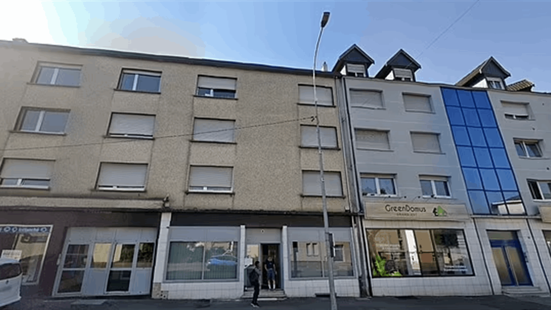 عثروا عليها عارية وحليقة الرأس ومصابة بسوء تغذية وكسور... احتجز زوجته وعذبها لمدة 12 عاماً وهكذا خلصت نفسها!