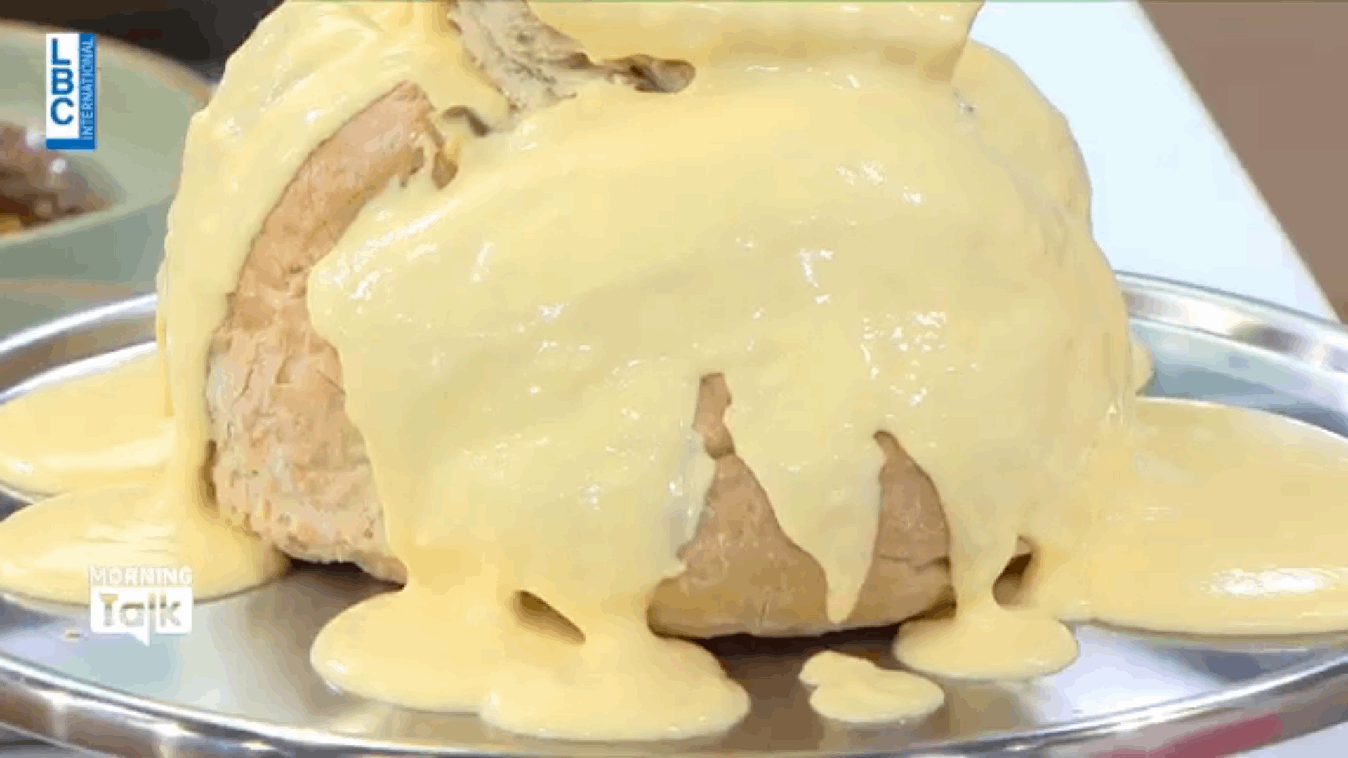 اليكم كيفية تحضير وصفة &quot;كعكة الجبن مع الخضار&quot; مع الشيف فادي زغيب (فيديو) 