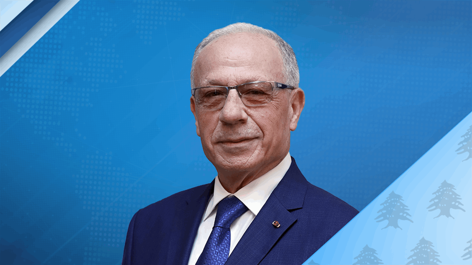 المكتب الاعلامي لوزير الدفاع: هو بخير ولكن الزجاج الخلفي لسيارته اصيب بالرصاص