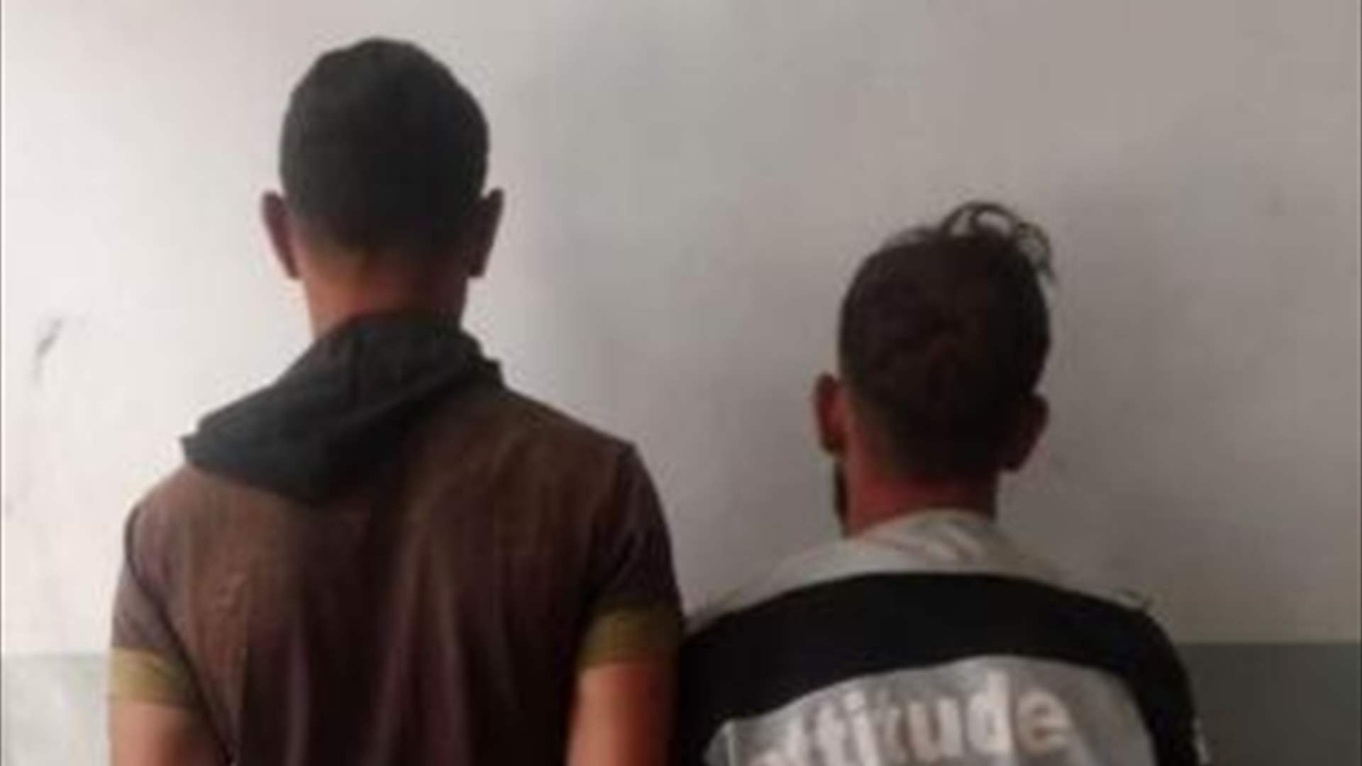 كانا بصدد سرقة كمية من الحديد والخردة من بلدة ميمس - حاصبيا وشعبة المعلومات توقفهما بالجرم المشهود