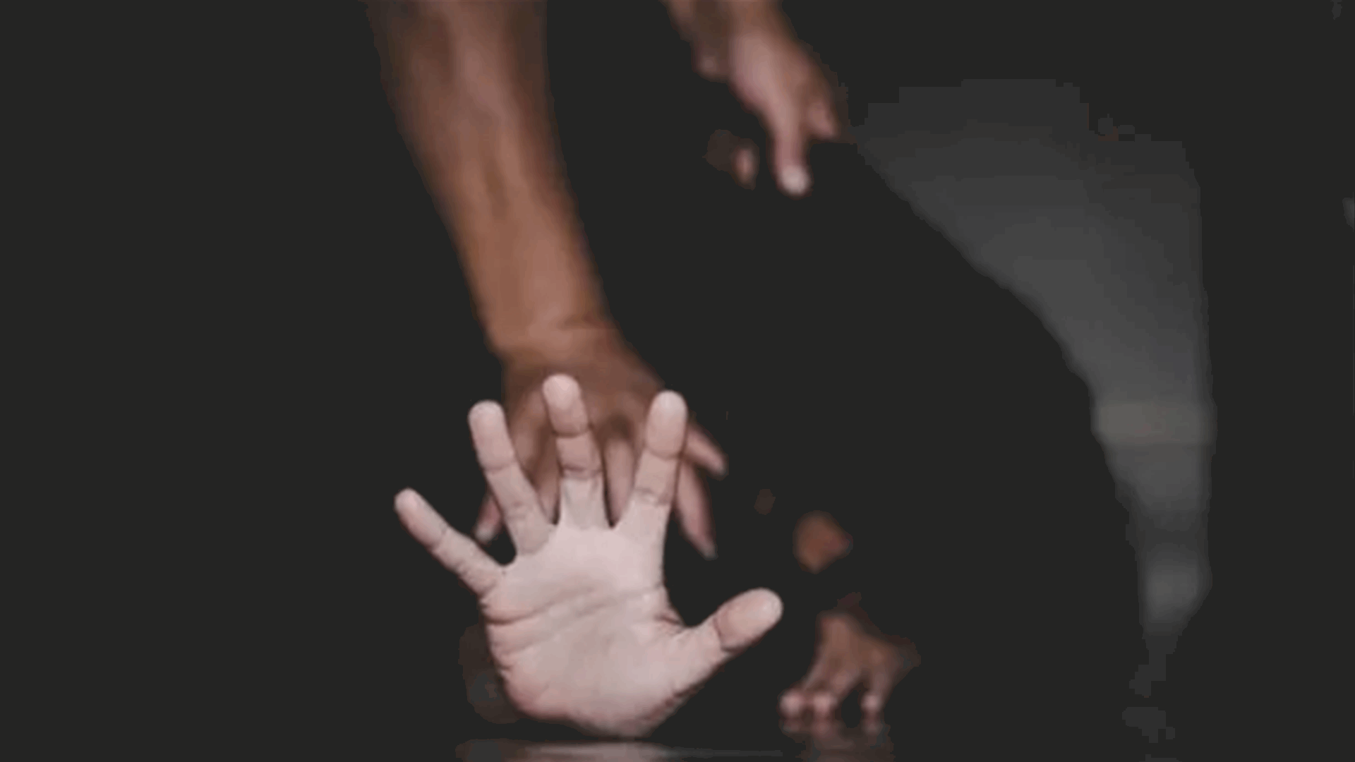 بعد 4 أعوام من تعرضها للاغتصاب في منزله... هذا هو مصير المعتدي!