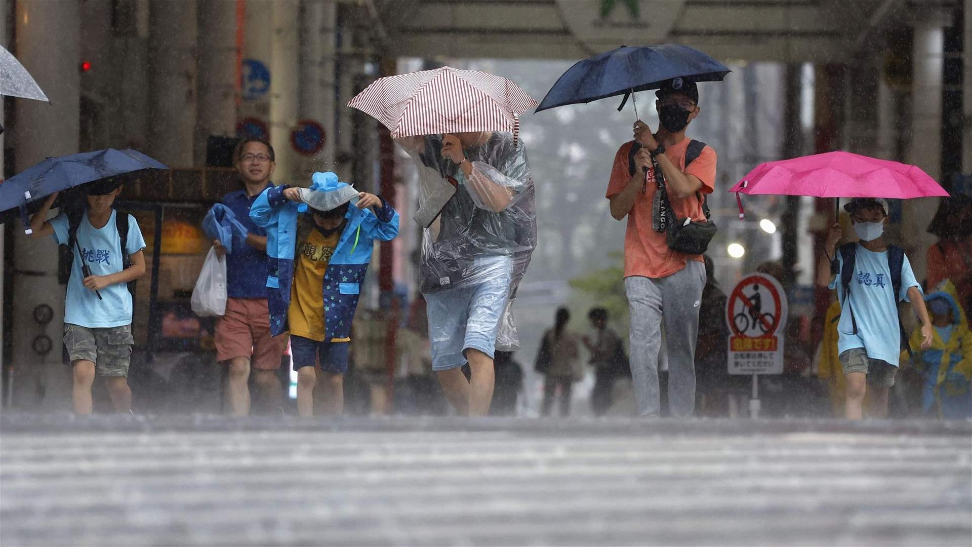 Typhoon Lan approached Japan's main island