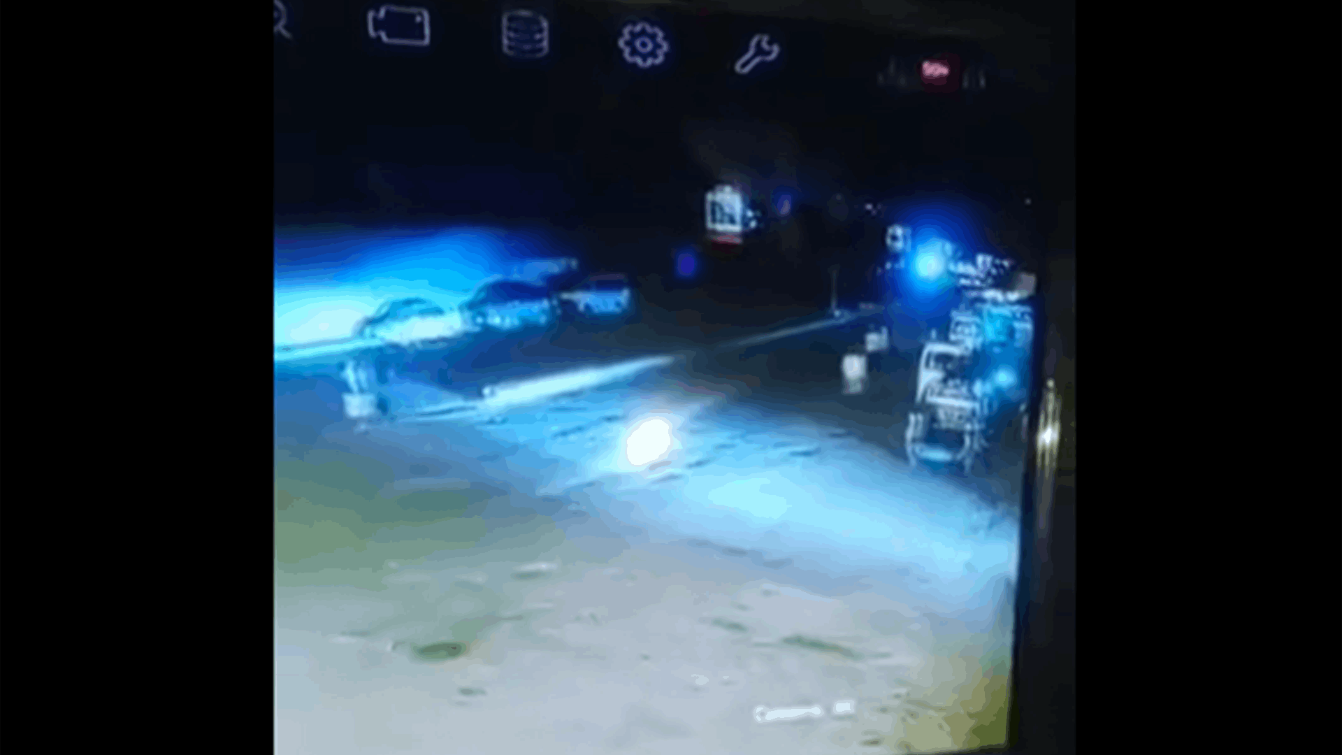 مشهد مخيف في دولة عربية... بعد أن تركت منزلها أقنعها زوجها باللقاء ثم فجر قنبلة يدوية أودت بحياتهما! (فيديو)