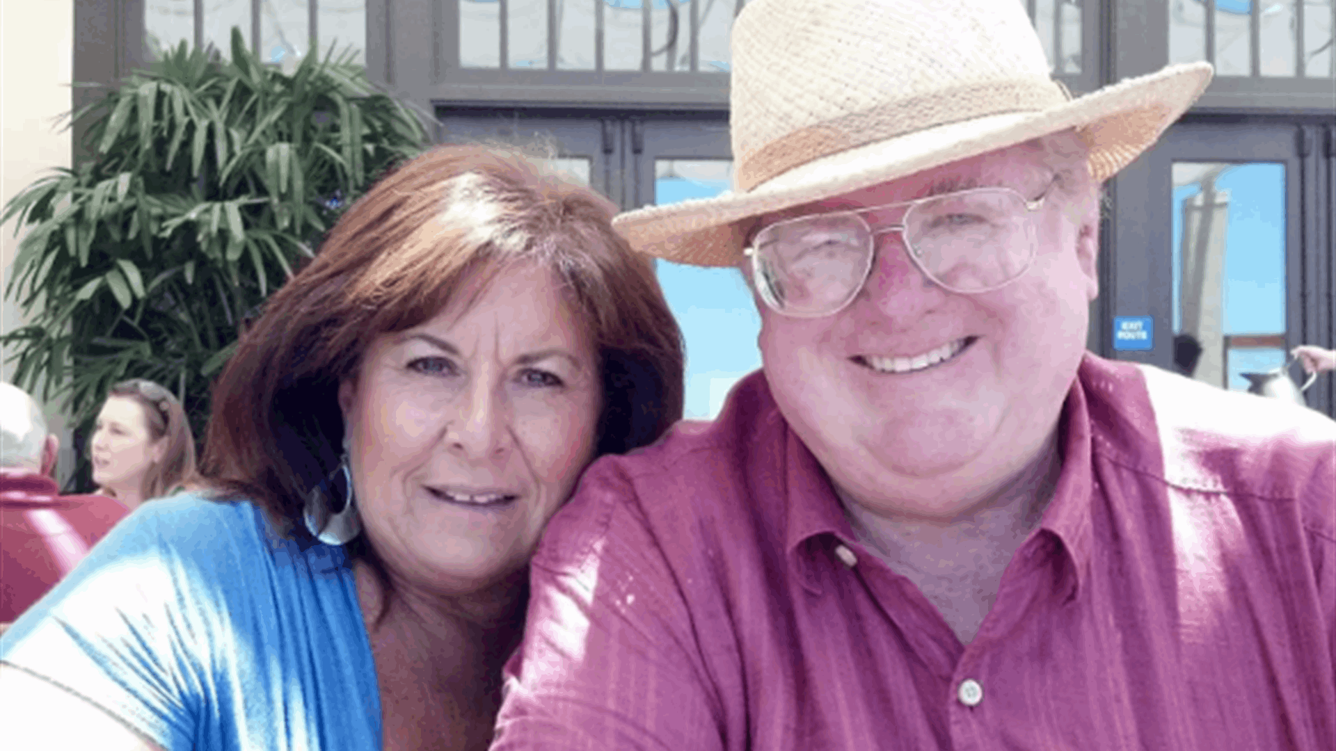 خلال الشجار سألته: "لماذا لا توجه مسدسًا حقيقيًا نحوي؟" فأطلق النار عليها... قاضٍ أميركي  يقتل زوجته وهذه التفاصيل!