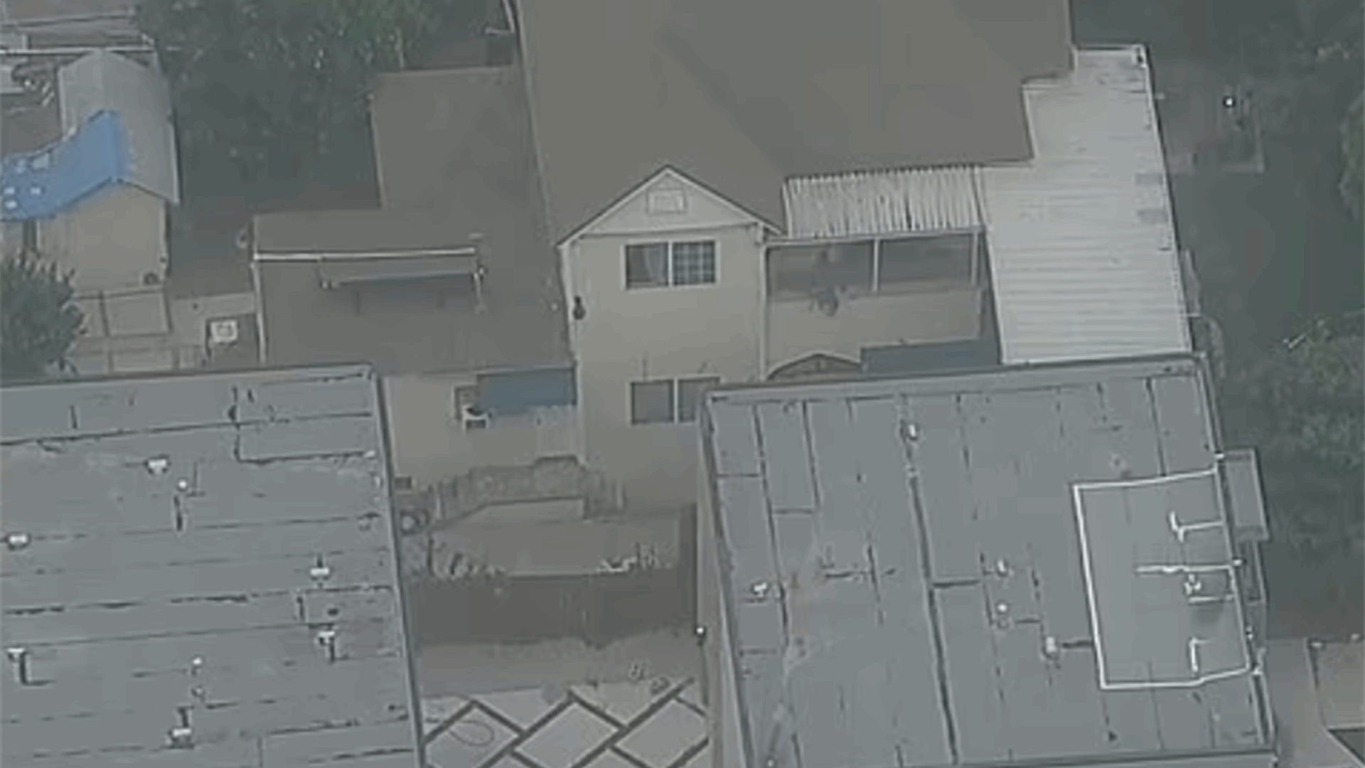 توجهت إلى غرفة ابنها للتحقق من "رائحة غاز غريبة" ولكن ما عثرت عليه مرعب... اليكم تفاصيل الجريمة المروعة!