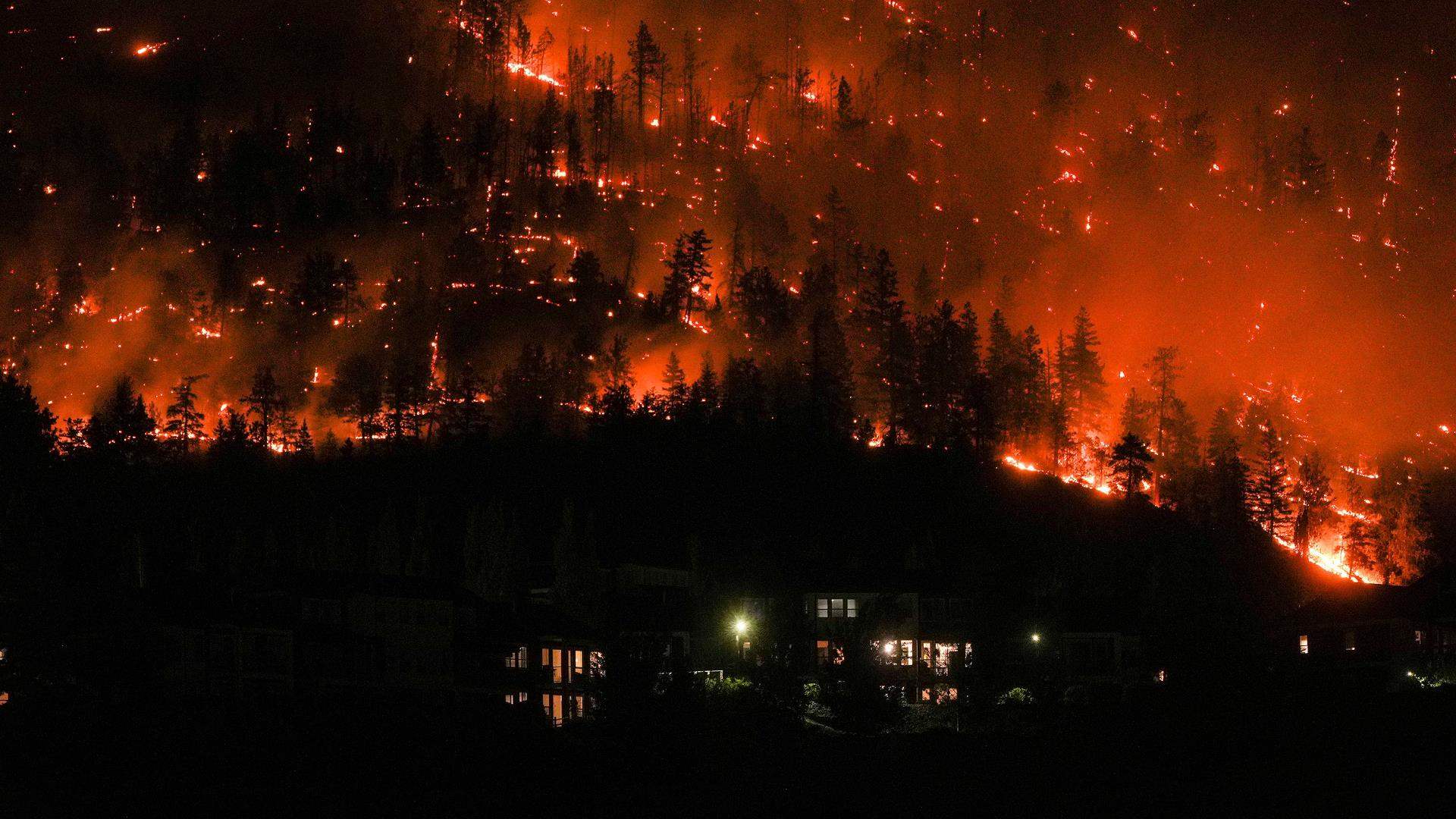 Widening Canada fires amid ongoing evacuations