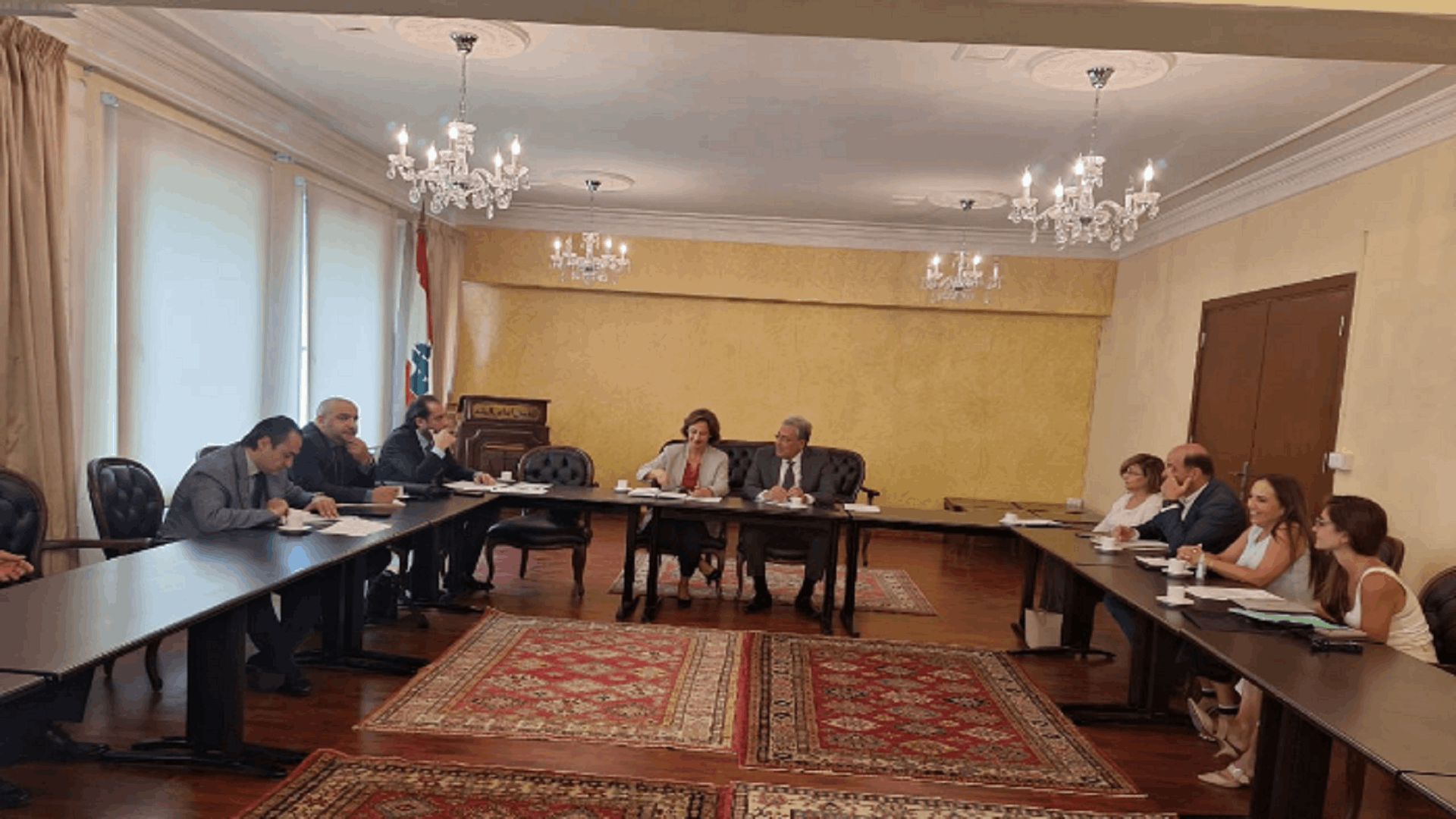 اجتماع مشترك لوزيري العدل والتنمية الادارية عرض للمسوّدة النهائية لإقتراح مرسوم الأسناد الرسمية الإلكترونية