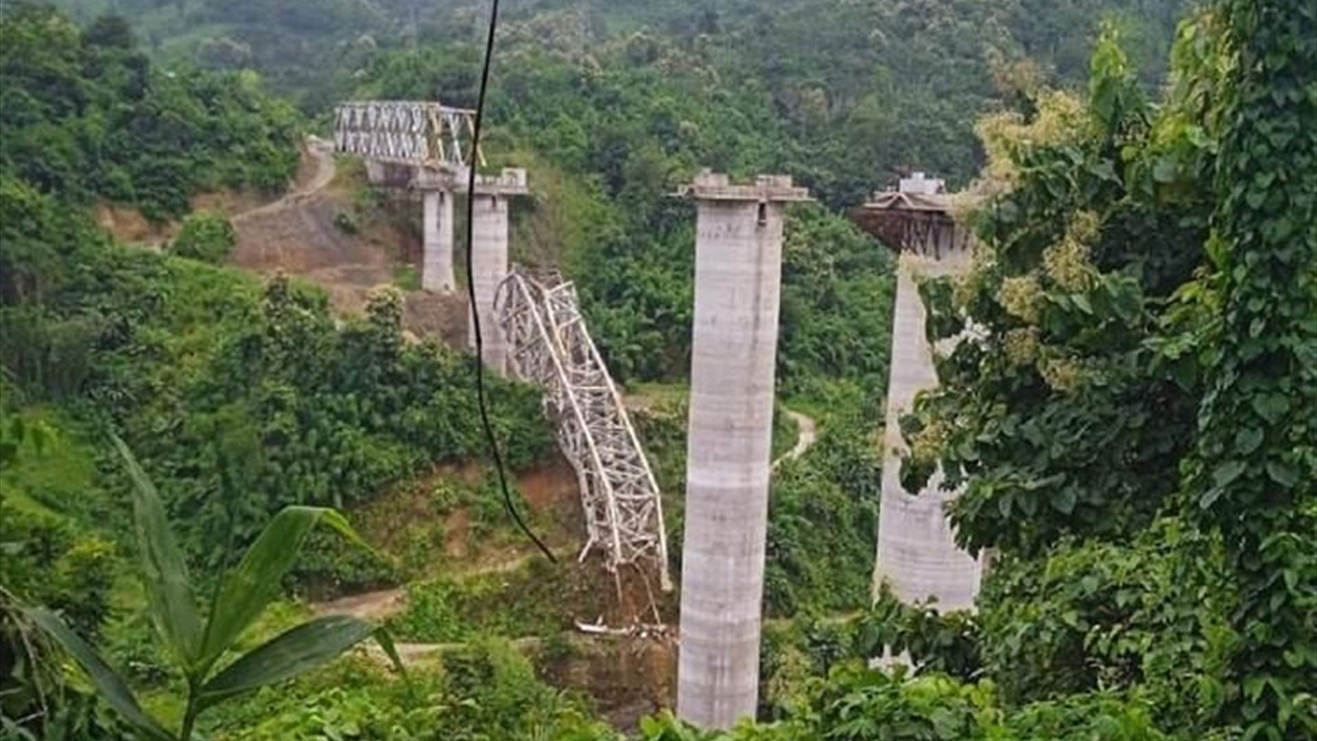 مقتل 18 عاملًا في إنهيار جسر قيد الإنشاء في الهند