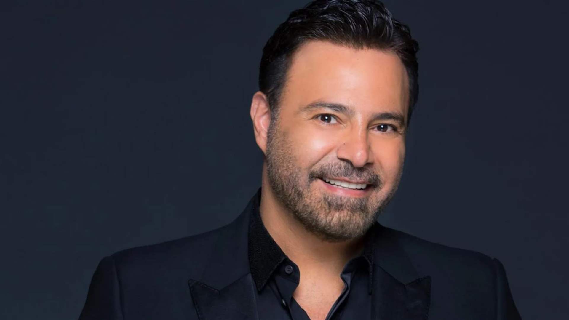 شارك حين كان يبلغ 18 سنة... كيف بدا فارس الغناء العربي عاصي الحلاني في برنامج استوديو الفن؟ (فيديو)