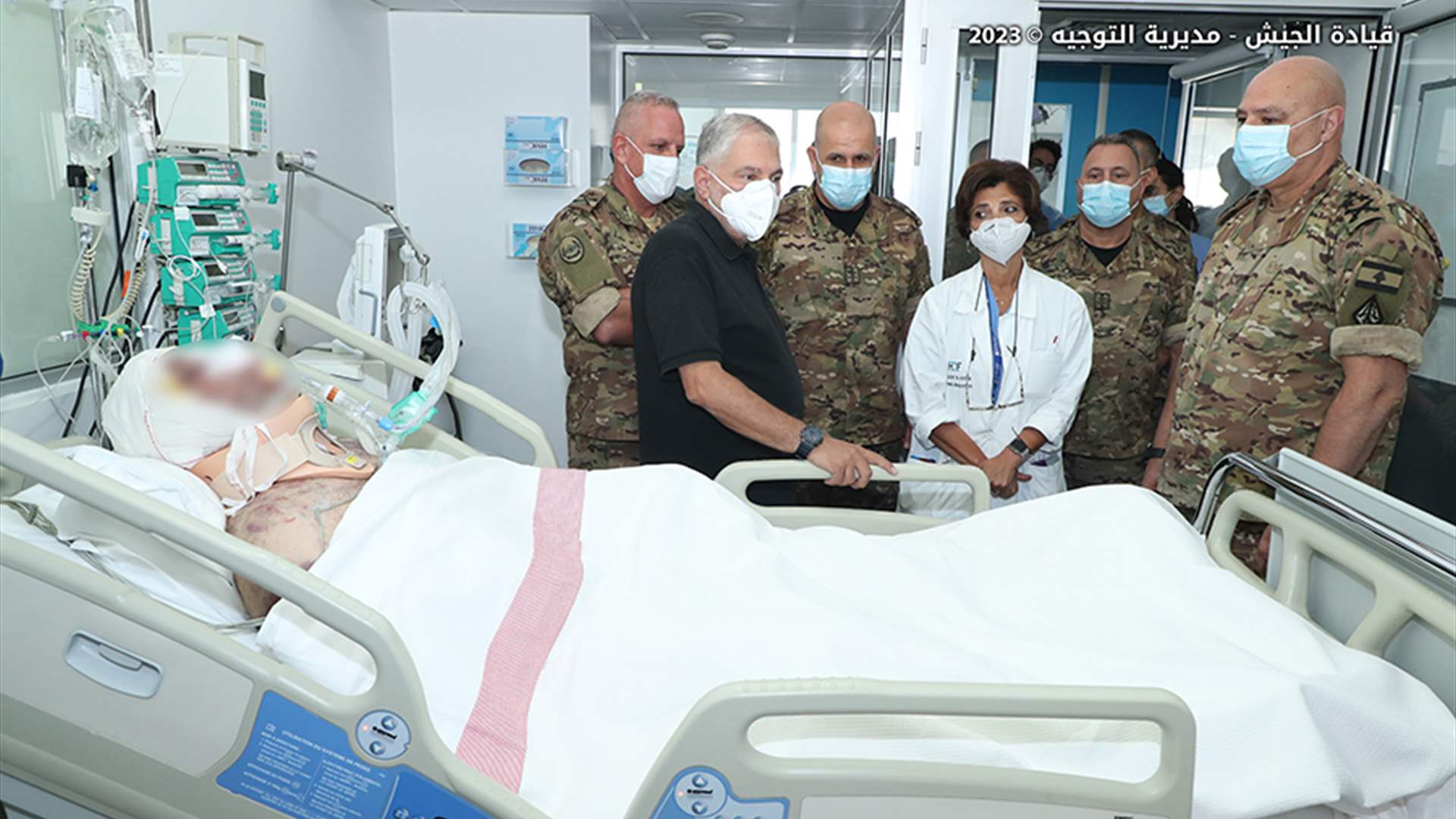 قائد الجيش عاد المعاون الجريح أحمد صيدح في مستشفى أوتيل ديو