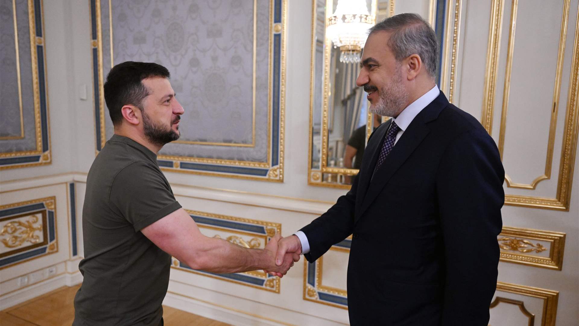 Turkish Foreign Minister meets Zelenskyy in Kyiv 