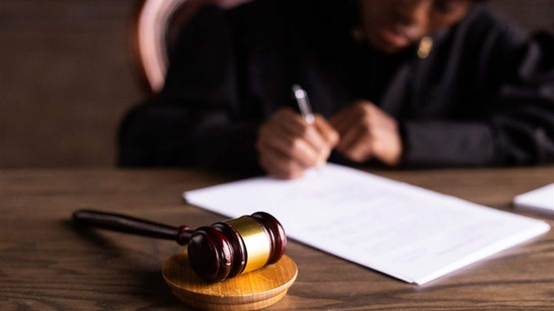 التحقيق مع روسي في بيروت بشبهة التجسس لصالح إسرائيل