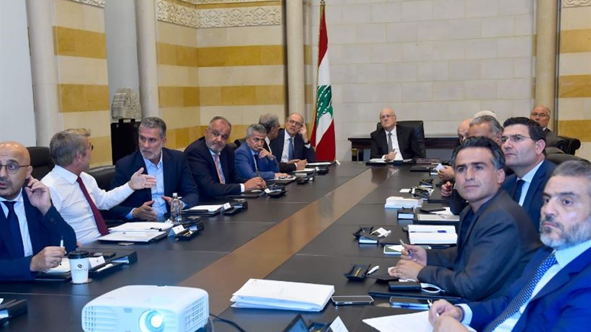 ماذا رشح عن إجتماع اللجنة الوزارية الخاصة بقطاع الكهرباء؟