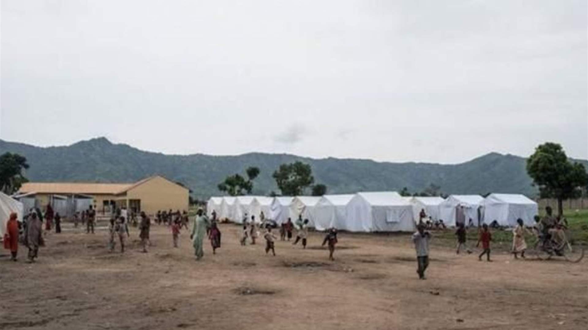 سبعة قتلى في إنهيار مبنى في مخيم للنازحين في نيجيريا