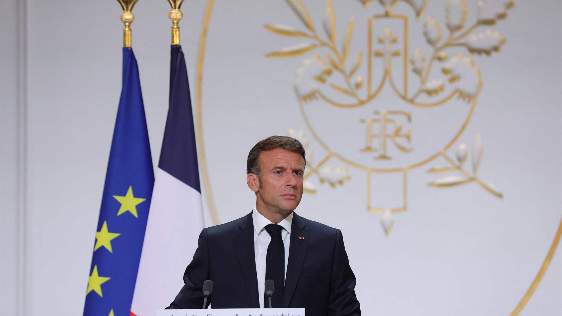 Macron vows to fight ISIS in Iraq After French soldiers&#39; deaths 