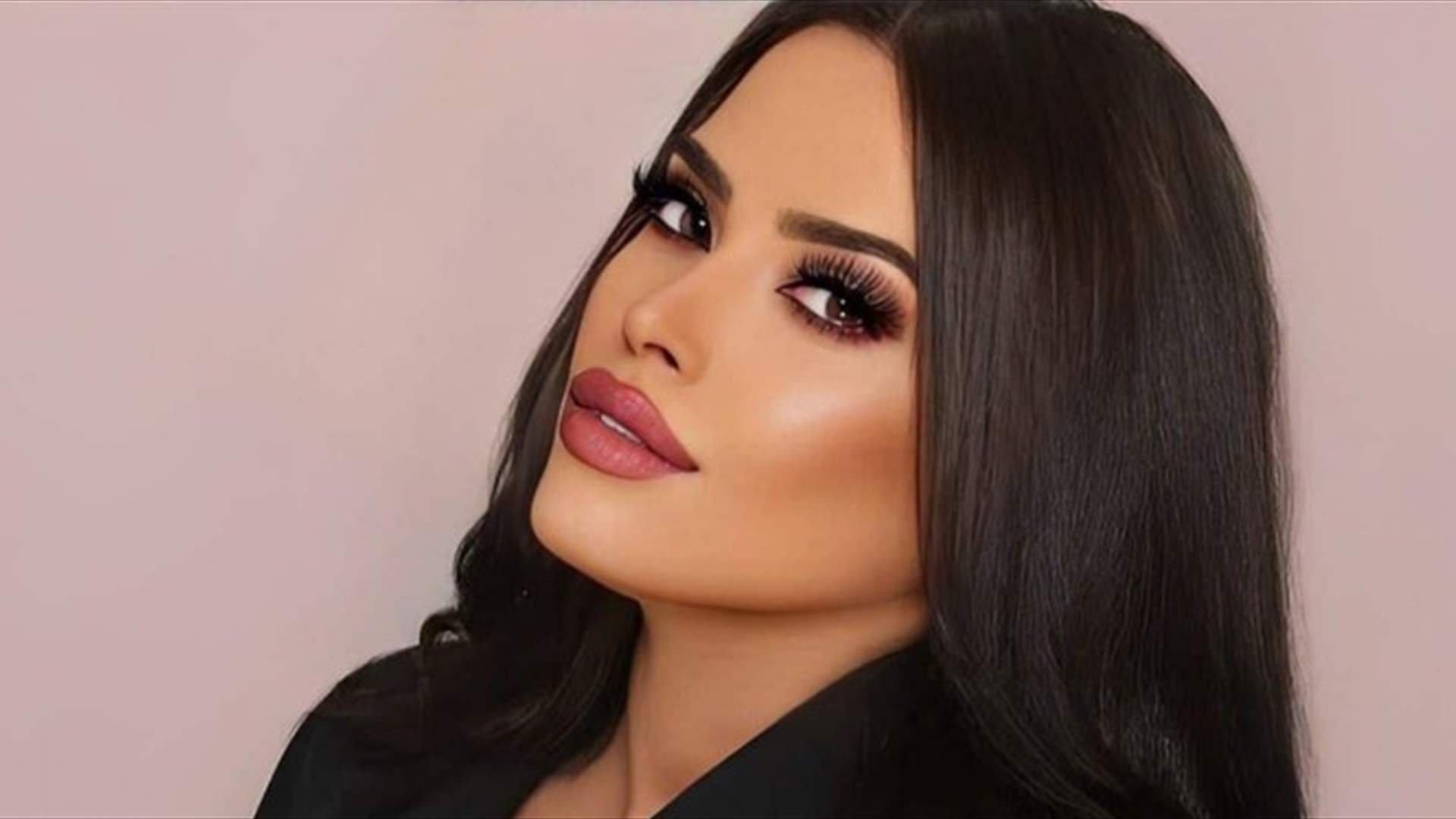 إحالة سارة زكريا للتحقيق بعد حفلها في مصر... "كلمات بذيئة على المسرح" 