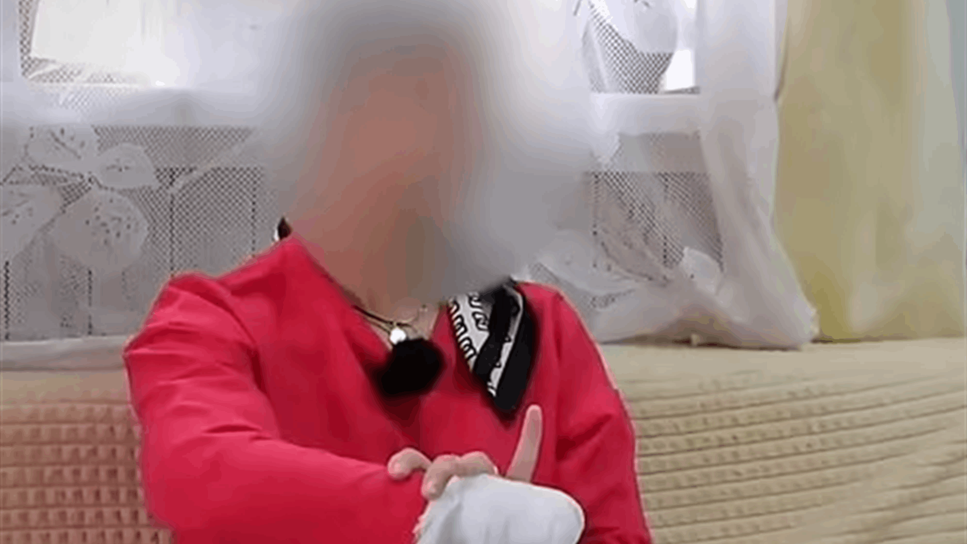 اغتصبها وضربها وقطع يدها بسكين أمام ابنها ... ابنة الـ28 عاما عاشت 3 أسابيع من التعذيب المرعب على يد زوجها!