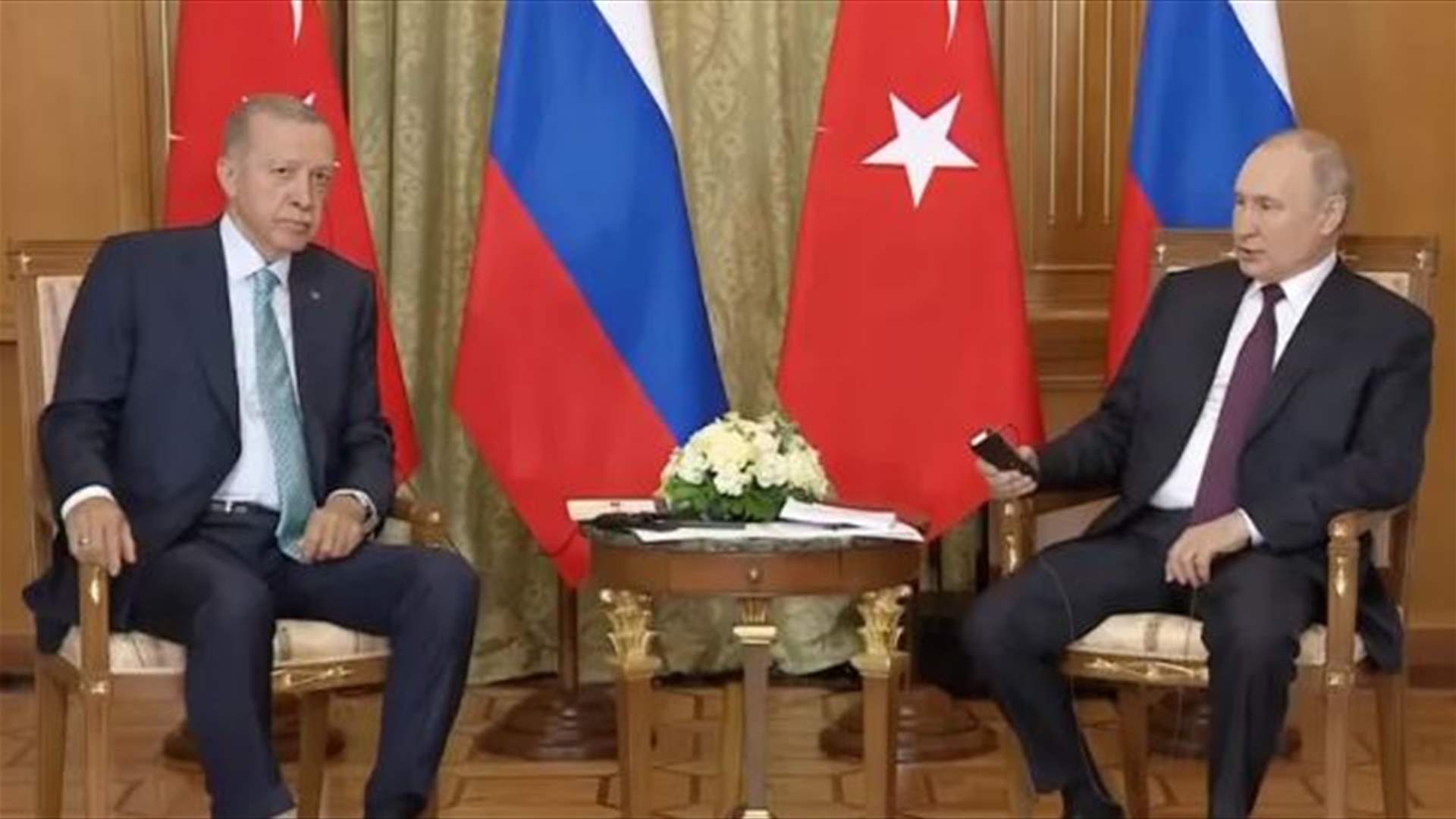 إردوغان يعد بإعلان "بالغ الأهمية" بعد لقاء بوتين المنفتح على بحث اتفاقية الحبوب