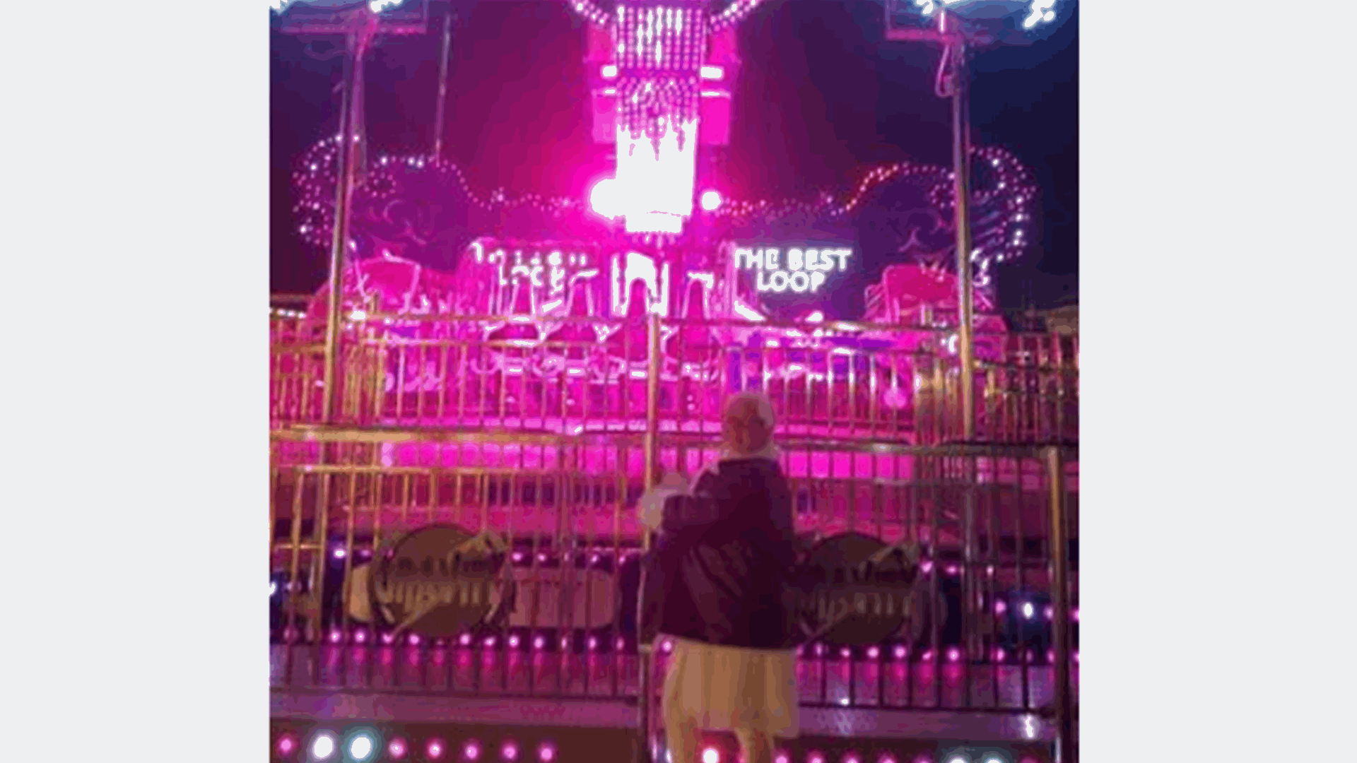 علاقة حبّ شديدة الغرابة... أربعينية تتزوج من "أفعوانية" وتكشف: "الجنس لم يكن أولوية في حياتي"! 