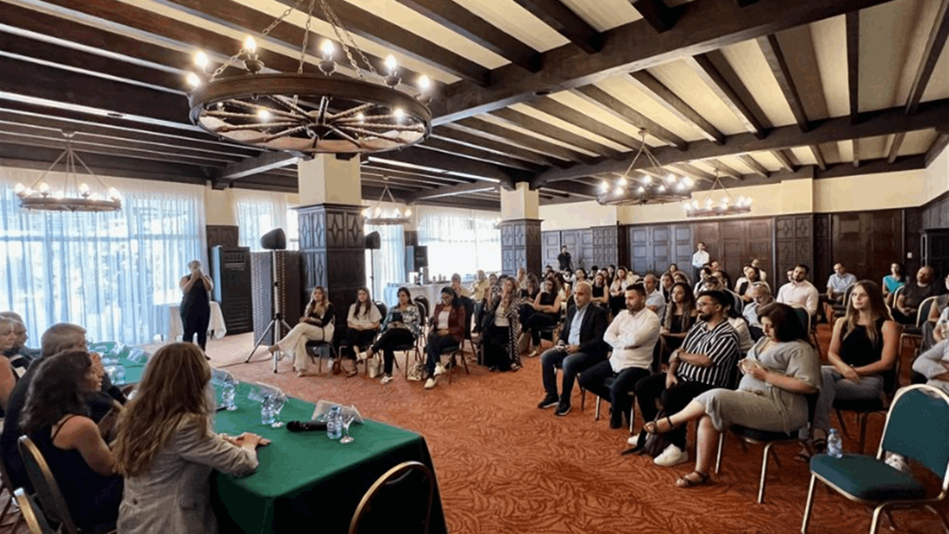 الأشقر خلال لقاء بشأن مشروع لتطوير المهارات: المشروع حيوي للفنادق لتسويقها وزيادة مبيعاتها في لبنان والخارج
