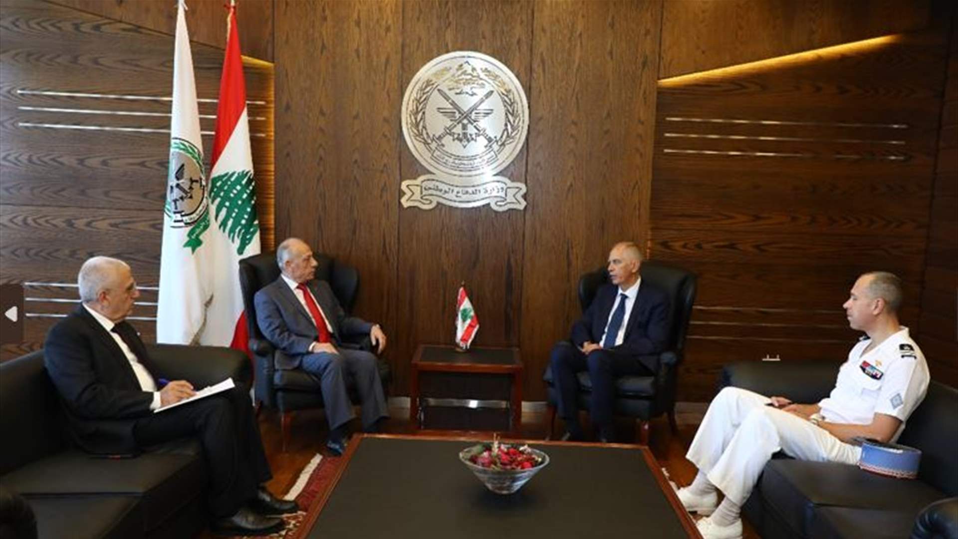 وزير الدفاع التقى السفير الفرنسي وتأكيد على استمرار دعم فرنسا للبنان وتناول العلاقات الثنائية مع السفير الهندي