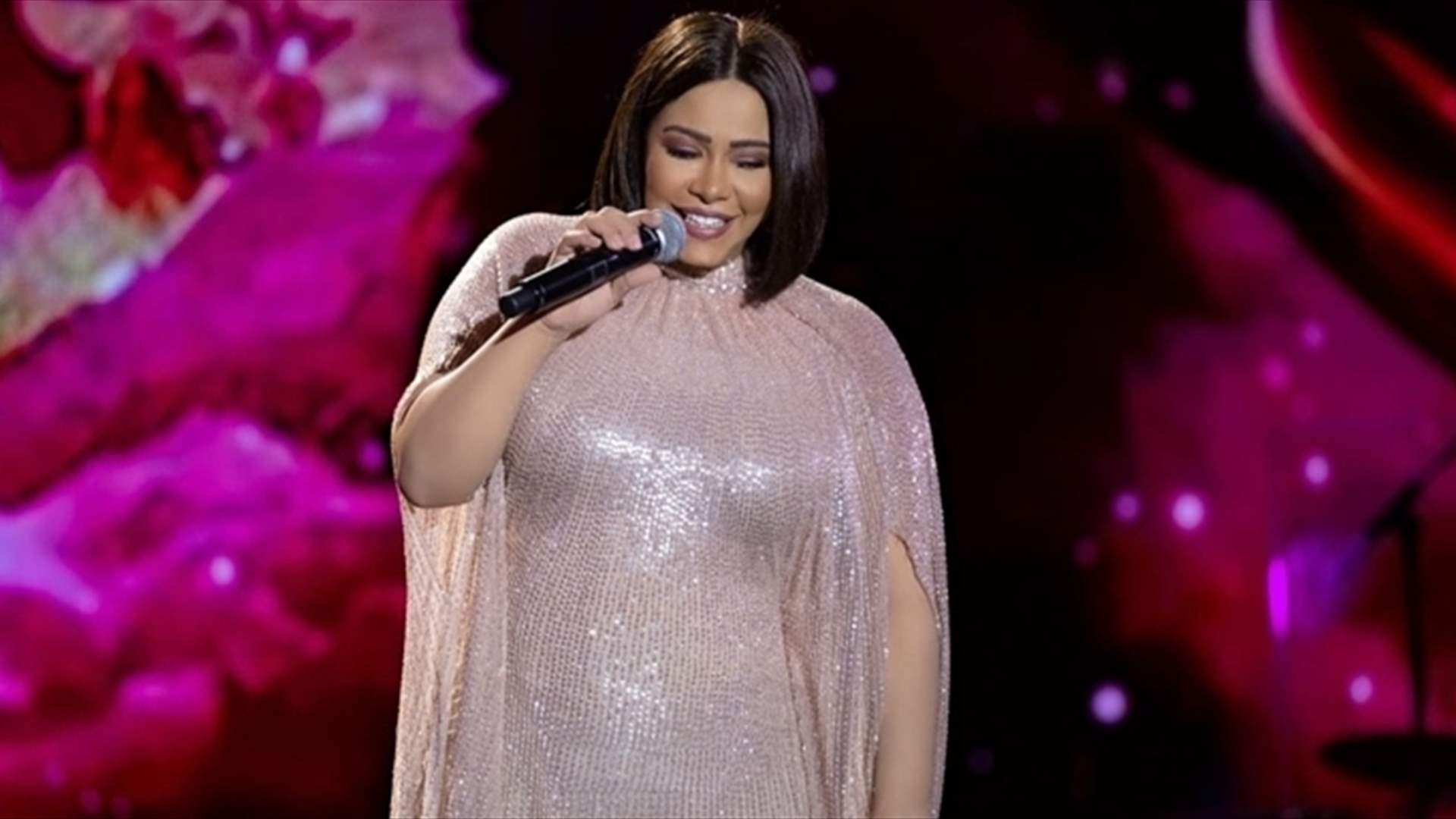 شيرين تتوجه إلى القضاء وتتهم أحد المنتجين "بسرقتها": استولى على حساباتي وأخذ الإيرادات لنفسه!