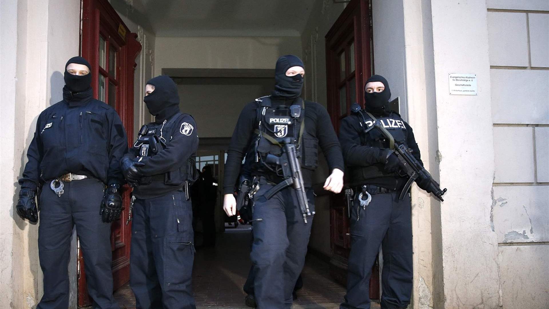 Germany arrests two Syrians suspected of terrorist ties