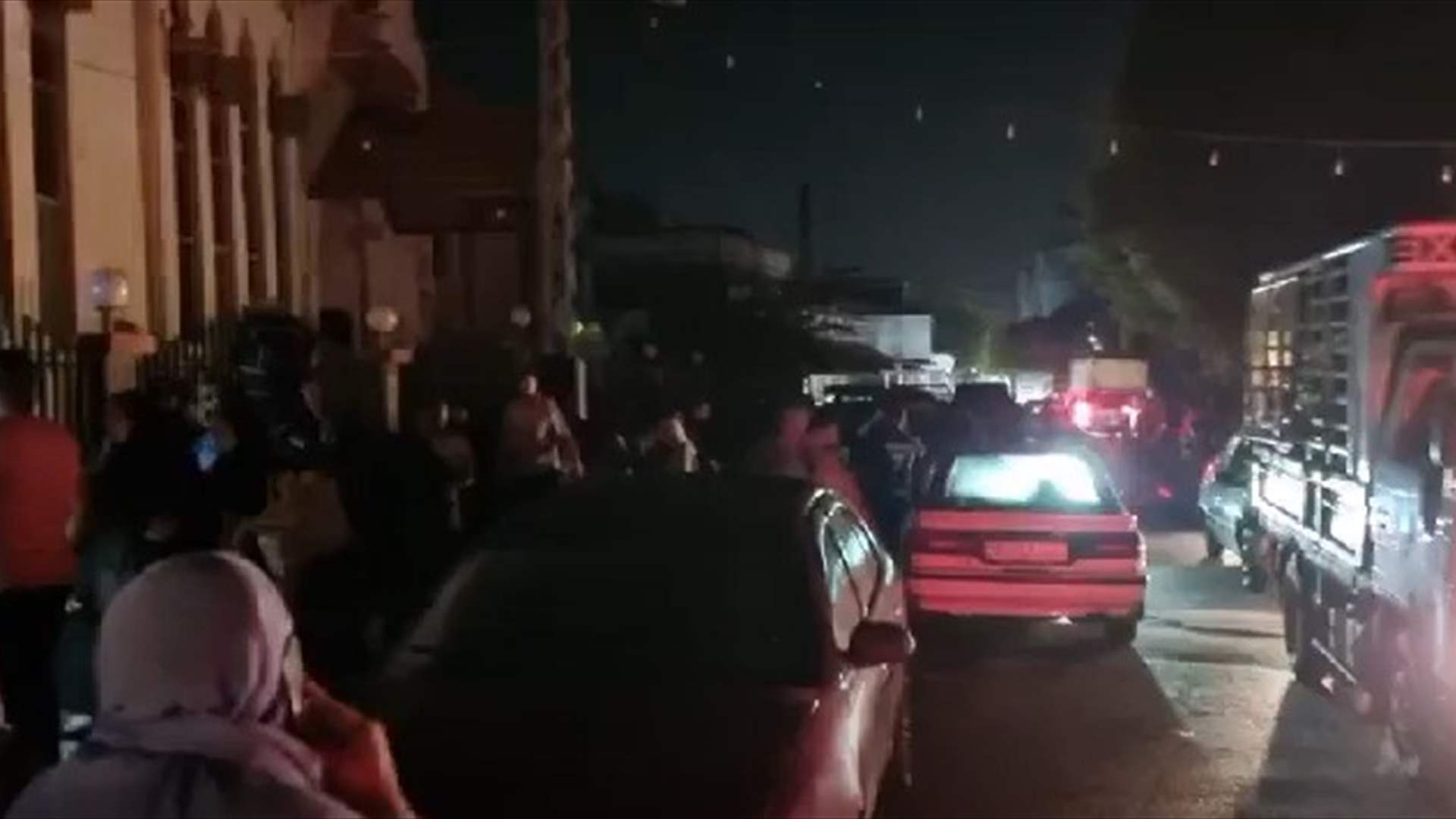 حركة نزوح كثيفة من مخيم عين الحلوة (فيديو)