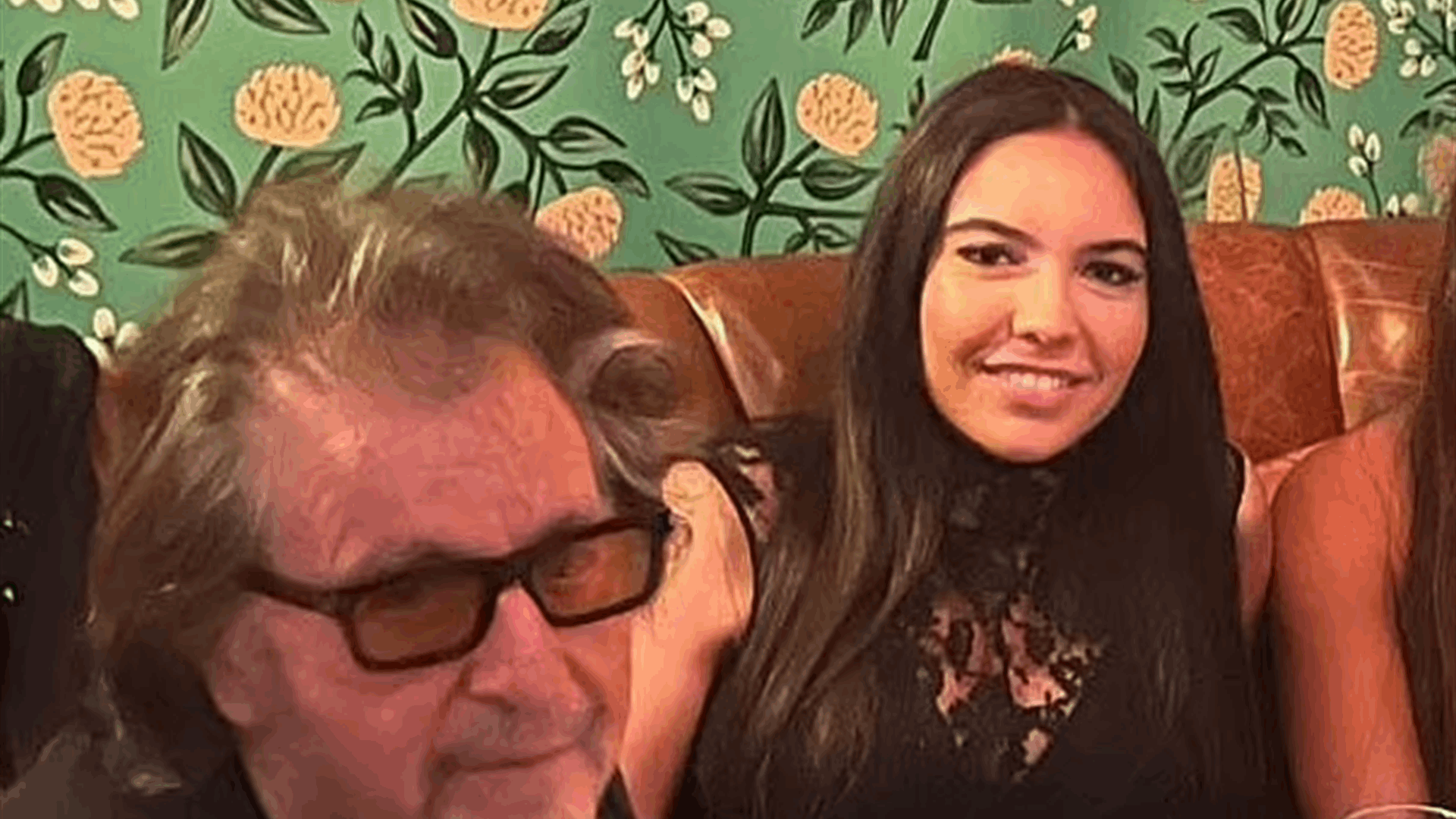 هل انفصل آل باتشينو و نور الفلاح؟