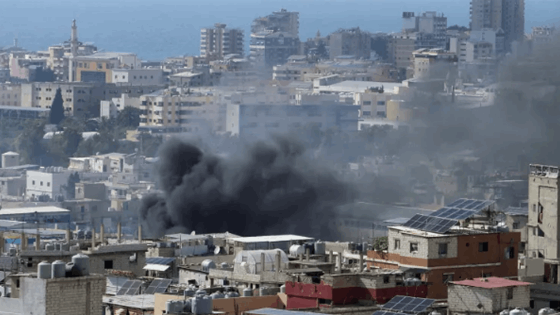  الجيش: نعمل على اتخاذ التدابير المناسبة والقيام بالاتصالات اللازمة لوقف اشتباكات مخيم عين الحلوة